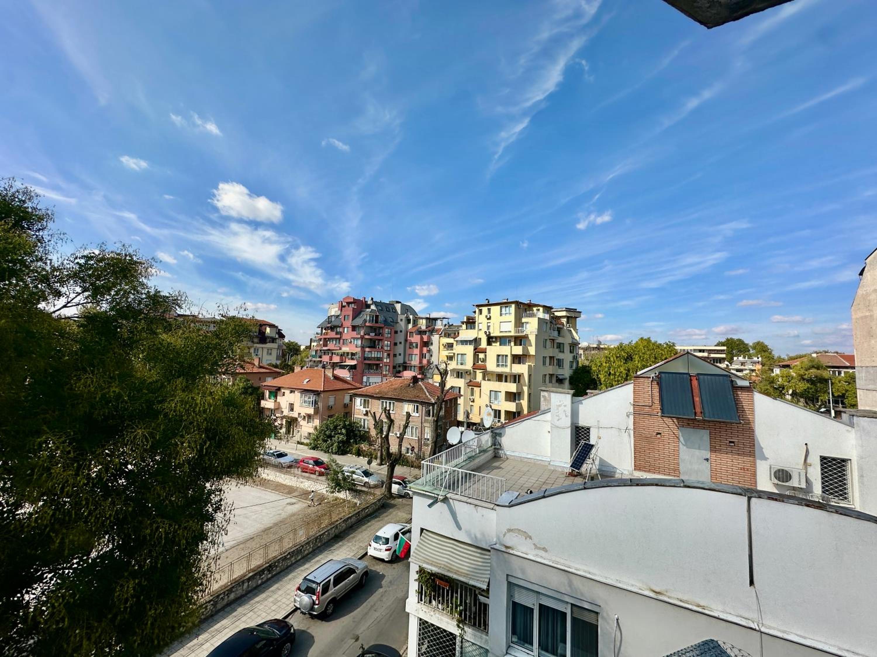 Central District 3 Bedroom Place