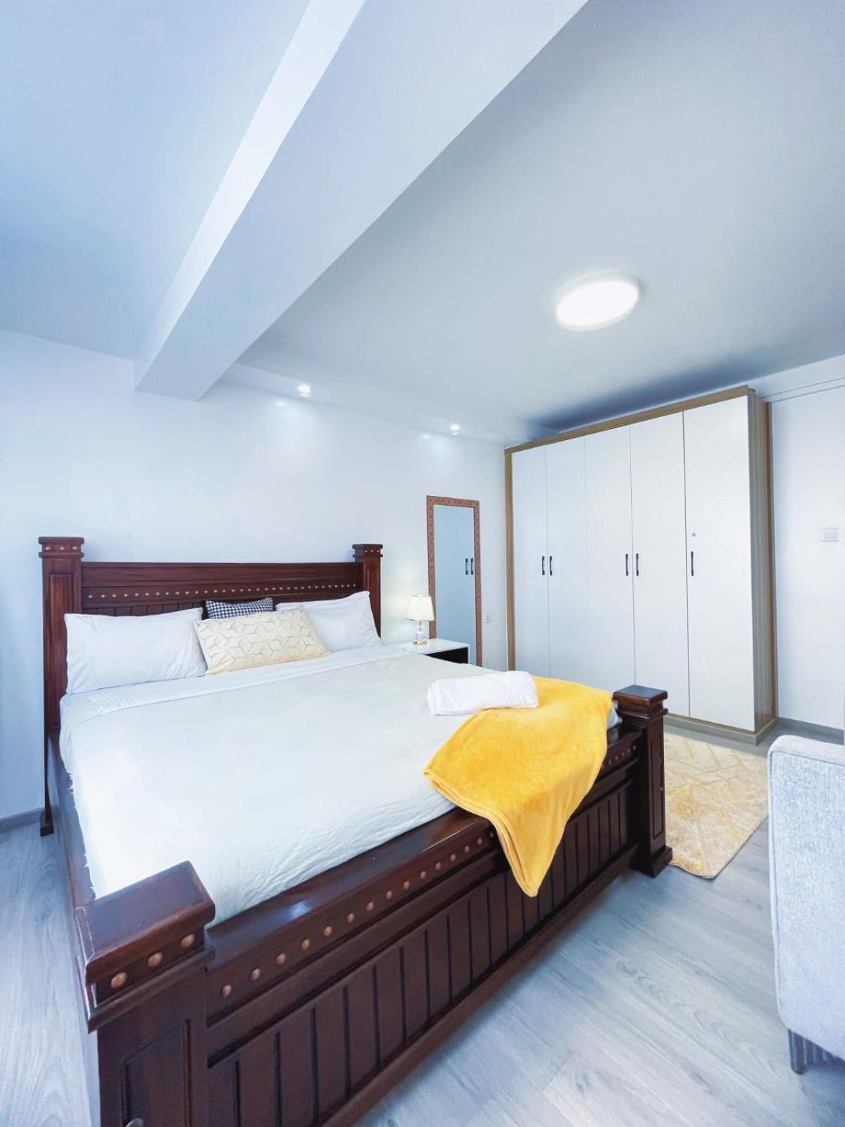 Goldpark Homes one bedroom-Kilimani view 2