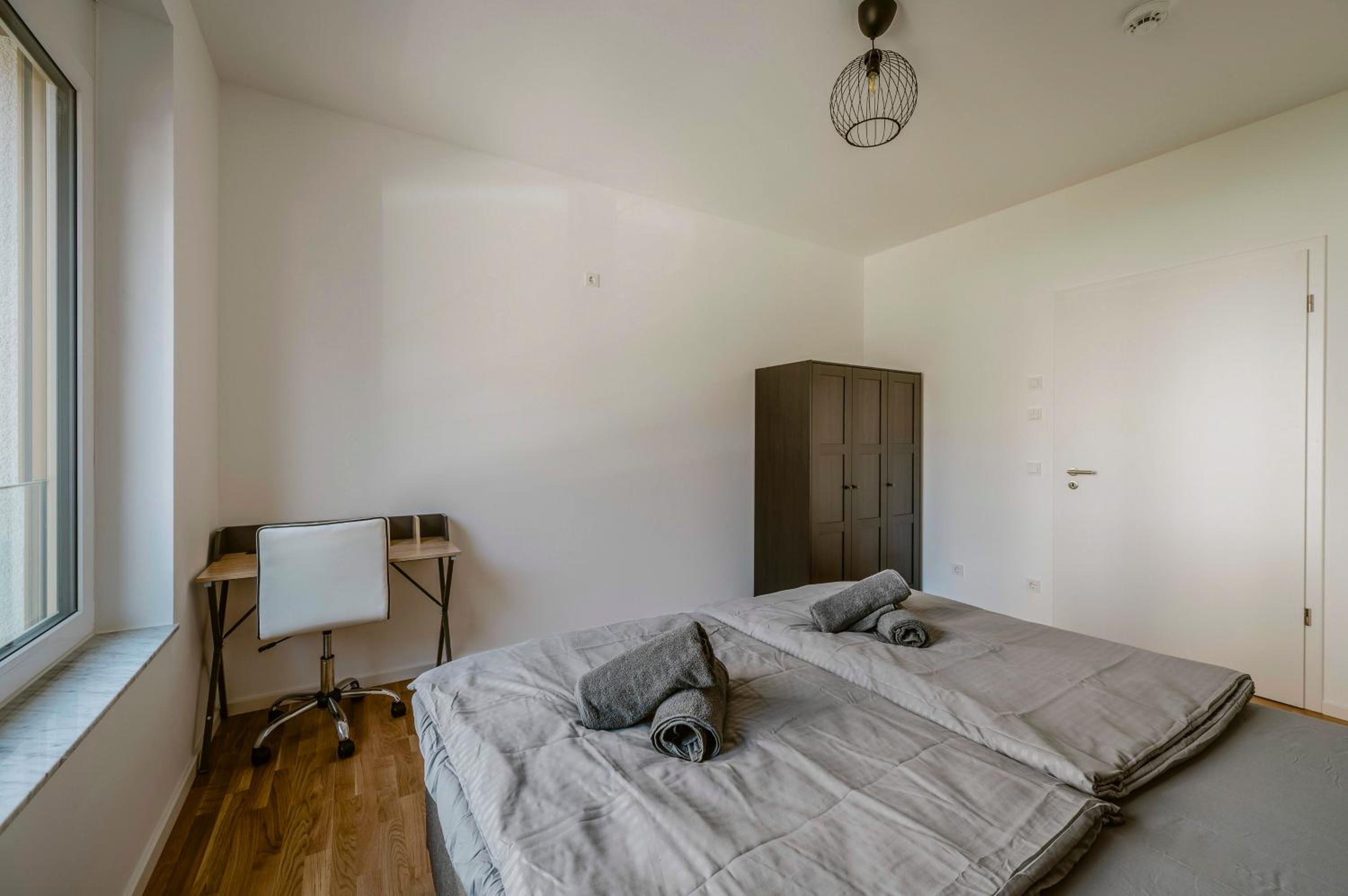 EXQUIS Luxus 2BR Apartment ETRO I Balcony I Family-friendly I Mercedes I Home Office
