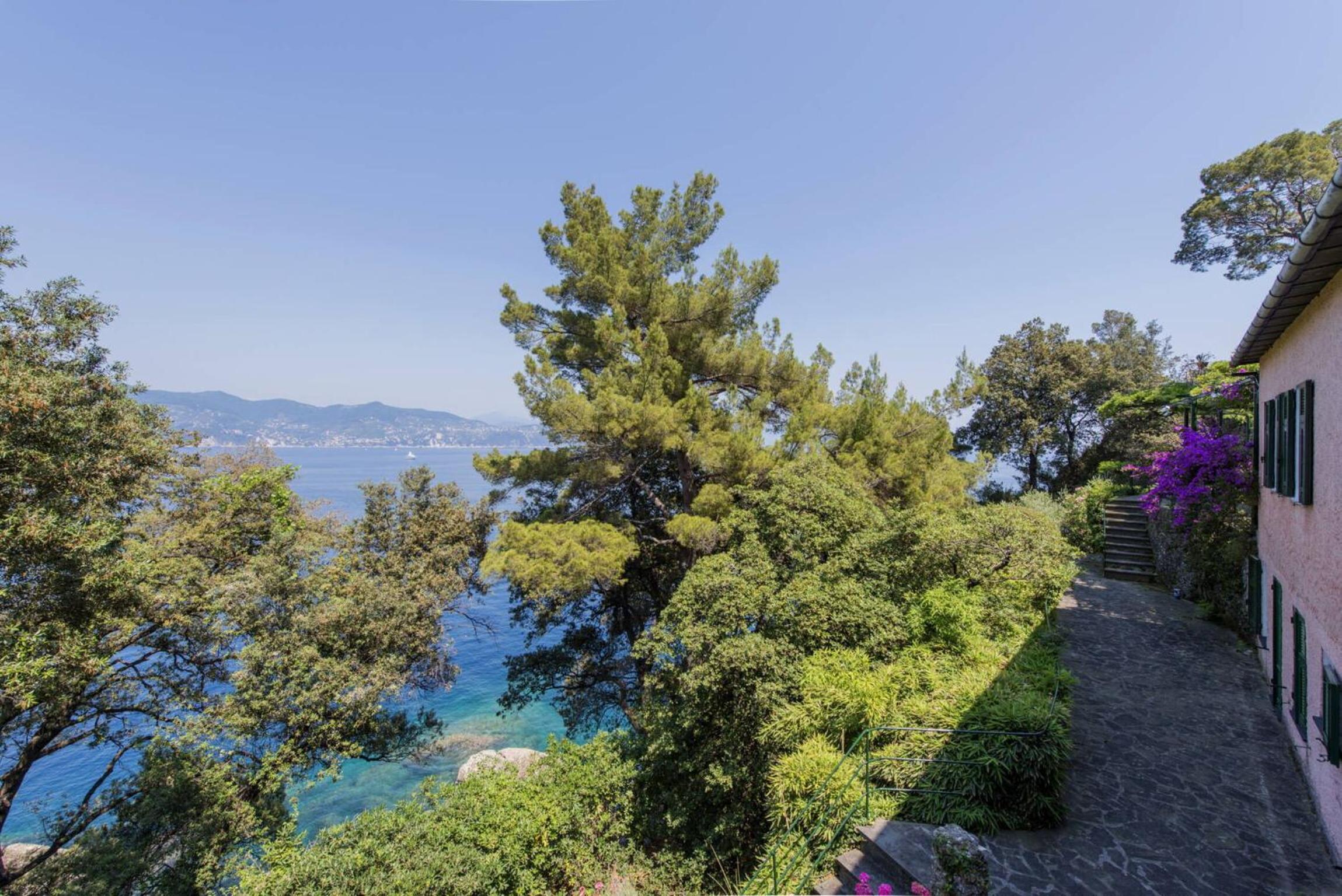 Villa Peninsula