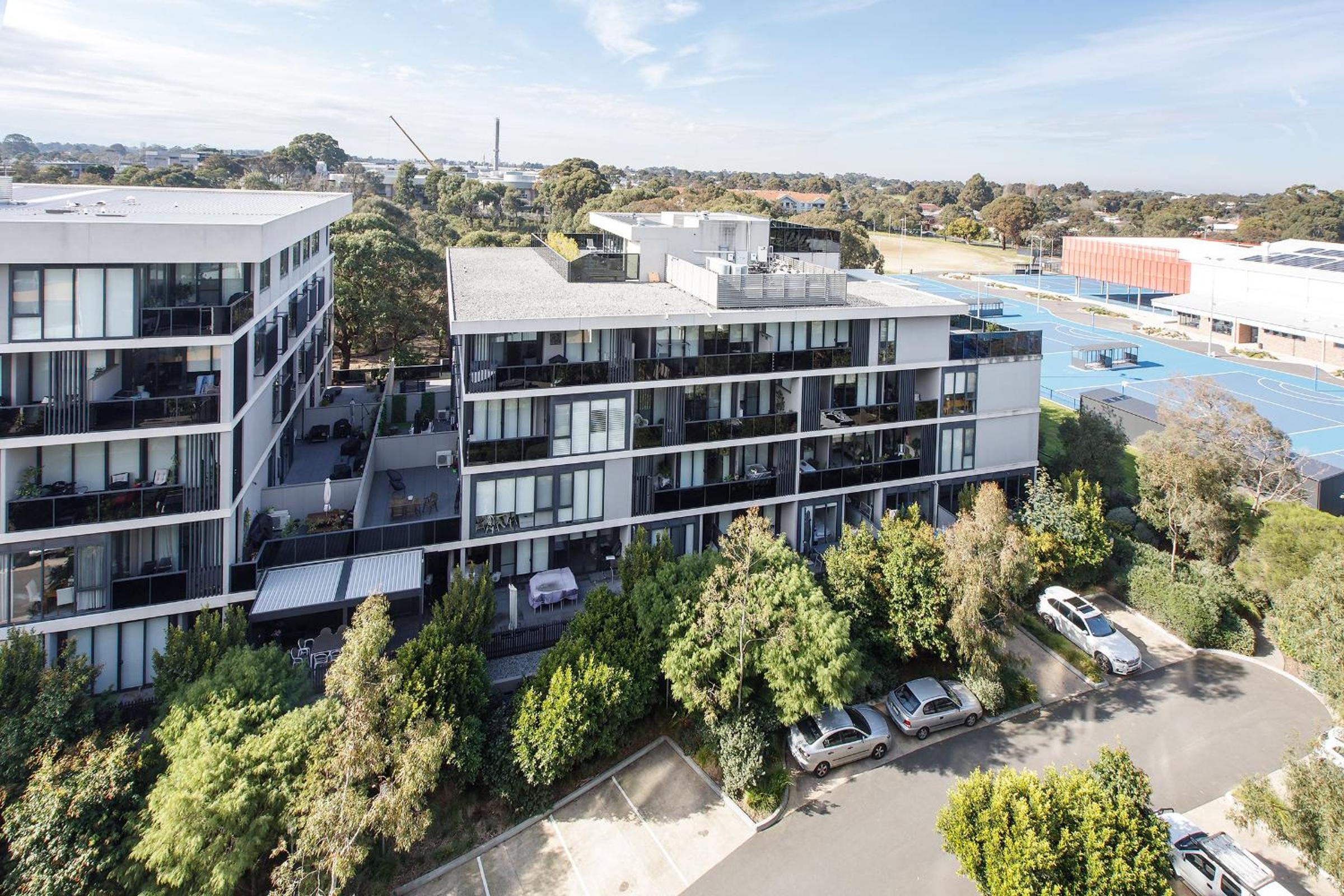 Sandy Hill Apartments by Ready Set Host view 3