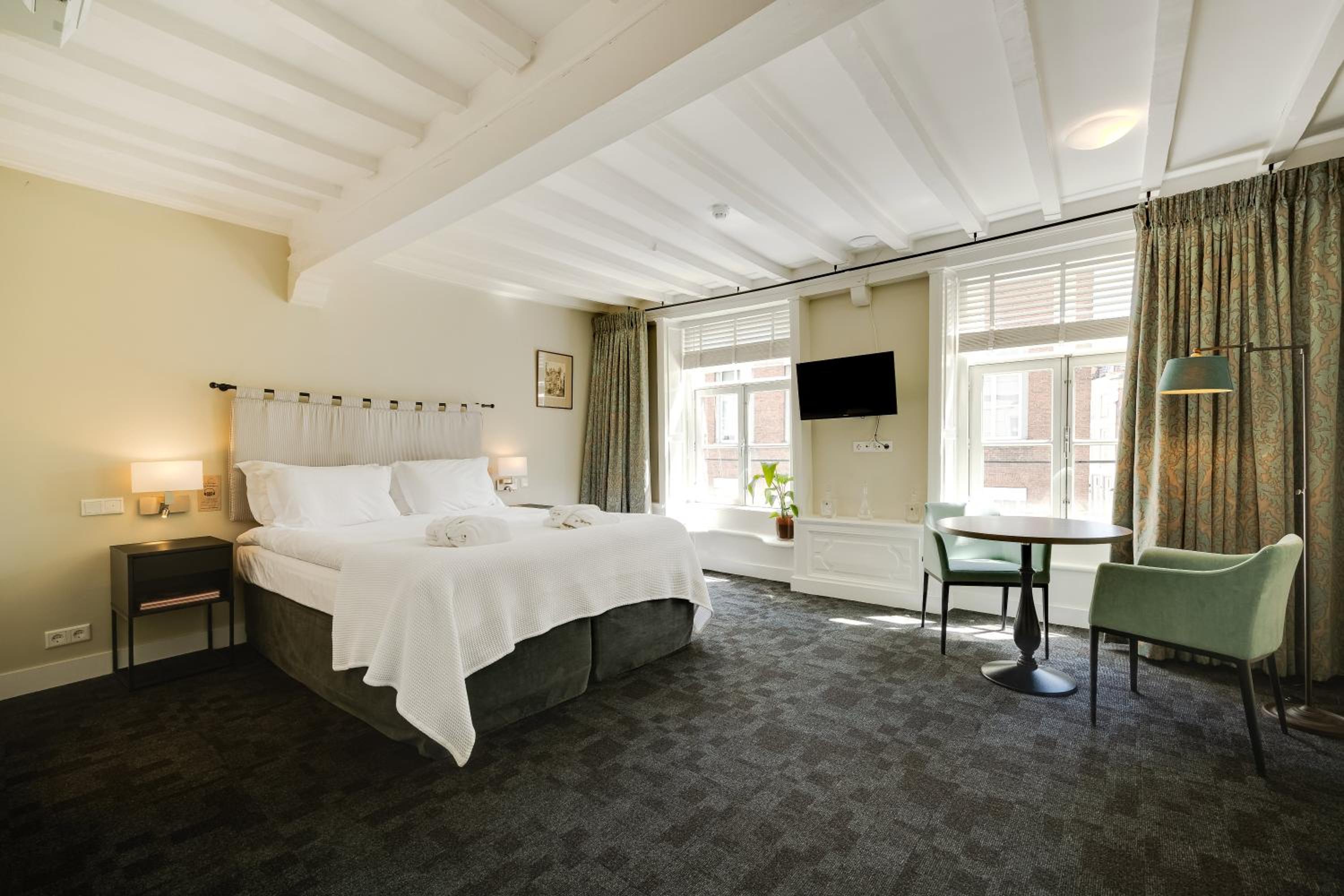 Hotel Uylenhof Hotel - Image 1