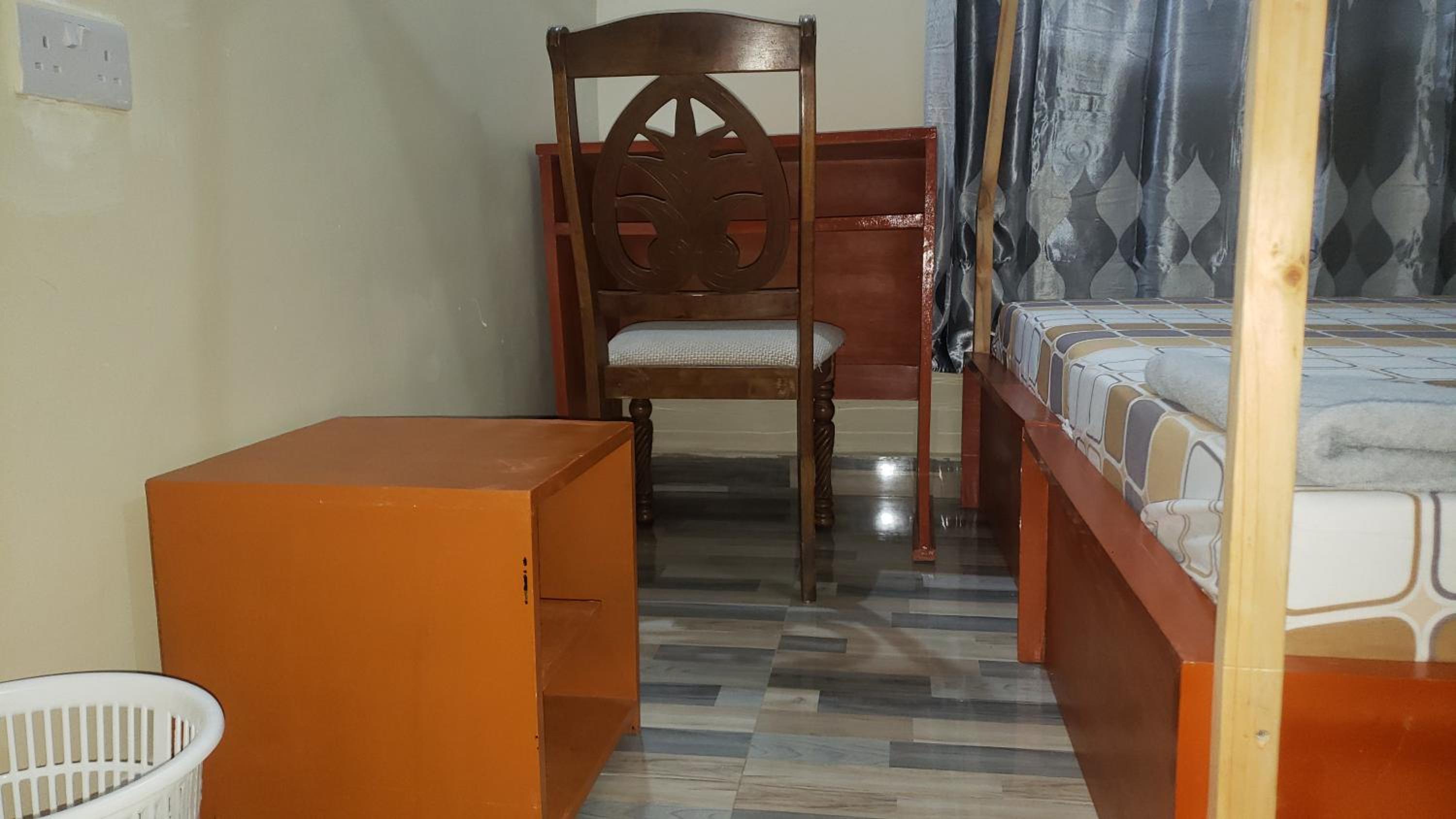 L&j modern backpackers BnB