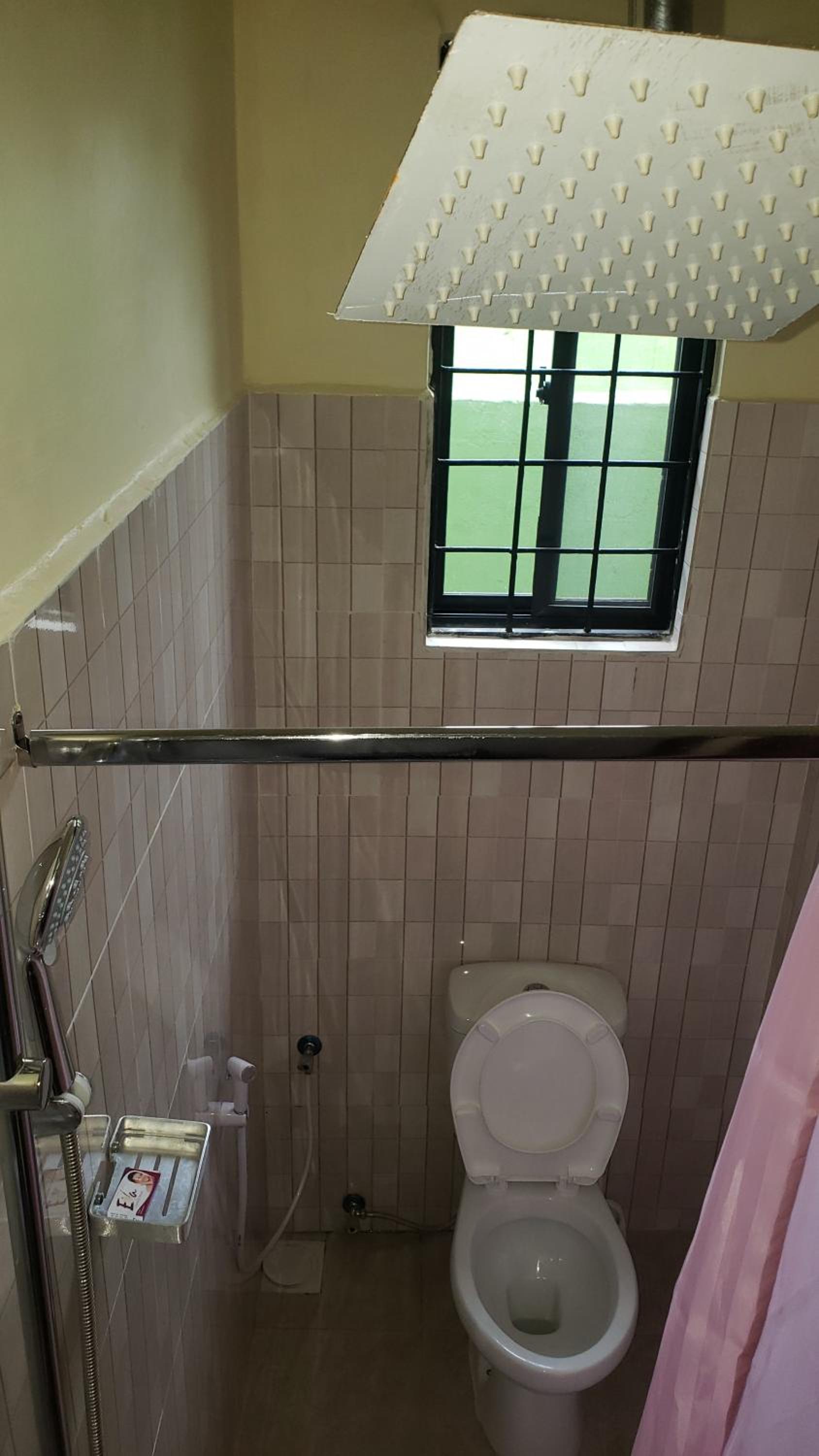 L&j modern backpackers BnB