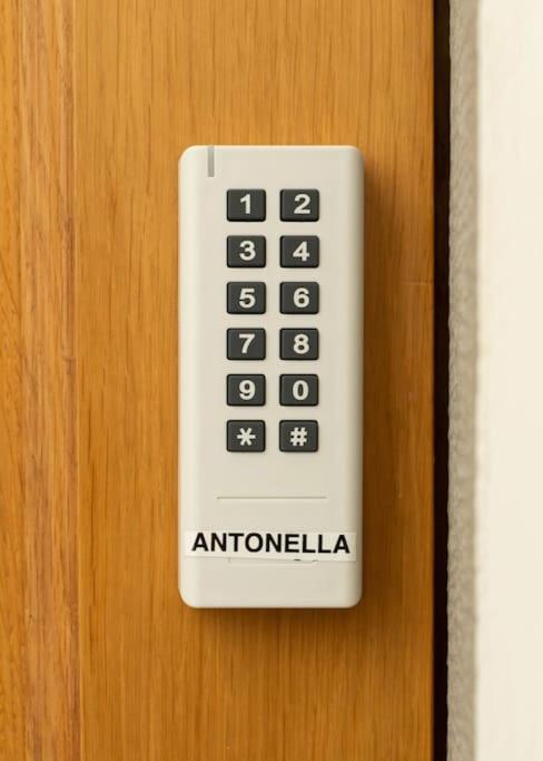 Via Panzani 16, 3rd Floor - Antonella - Elegant & Spacious, 3-Bedroom in Historic Center