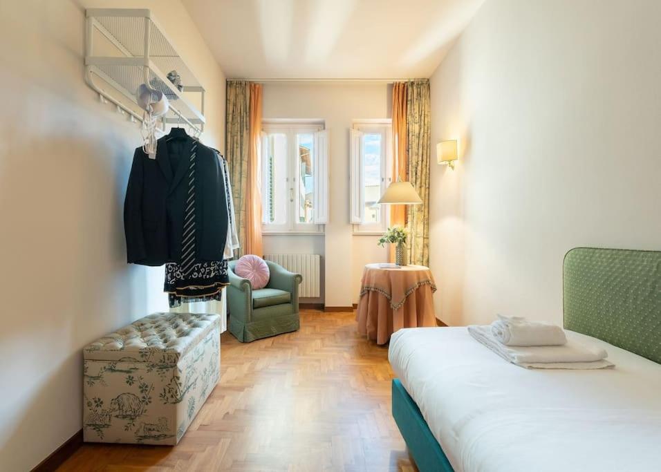 Via Panzani 16, 3rd Floor - Antonella - Elegant & Spacious, 3-Bedroom in Historic Center