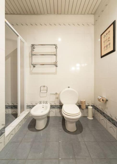Via Panzani 16, 3rd Floor - Antonella - Elegant & Spacious, 3-Bedroom in Historic Center