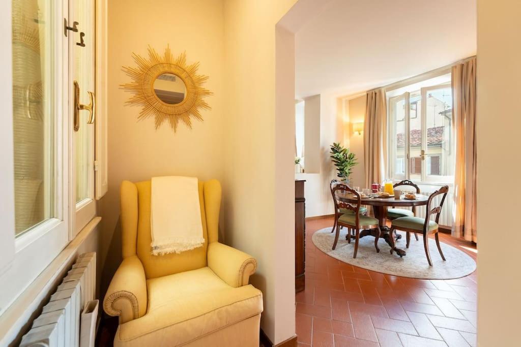 Via Panzani 16, 3rd Floor - Antonella - Elegant & Spacious, 3-Bedroom in Historic Center
