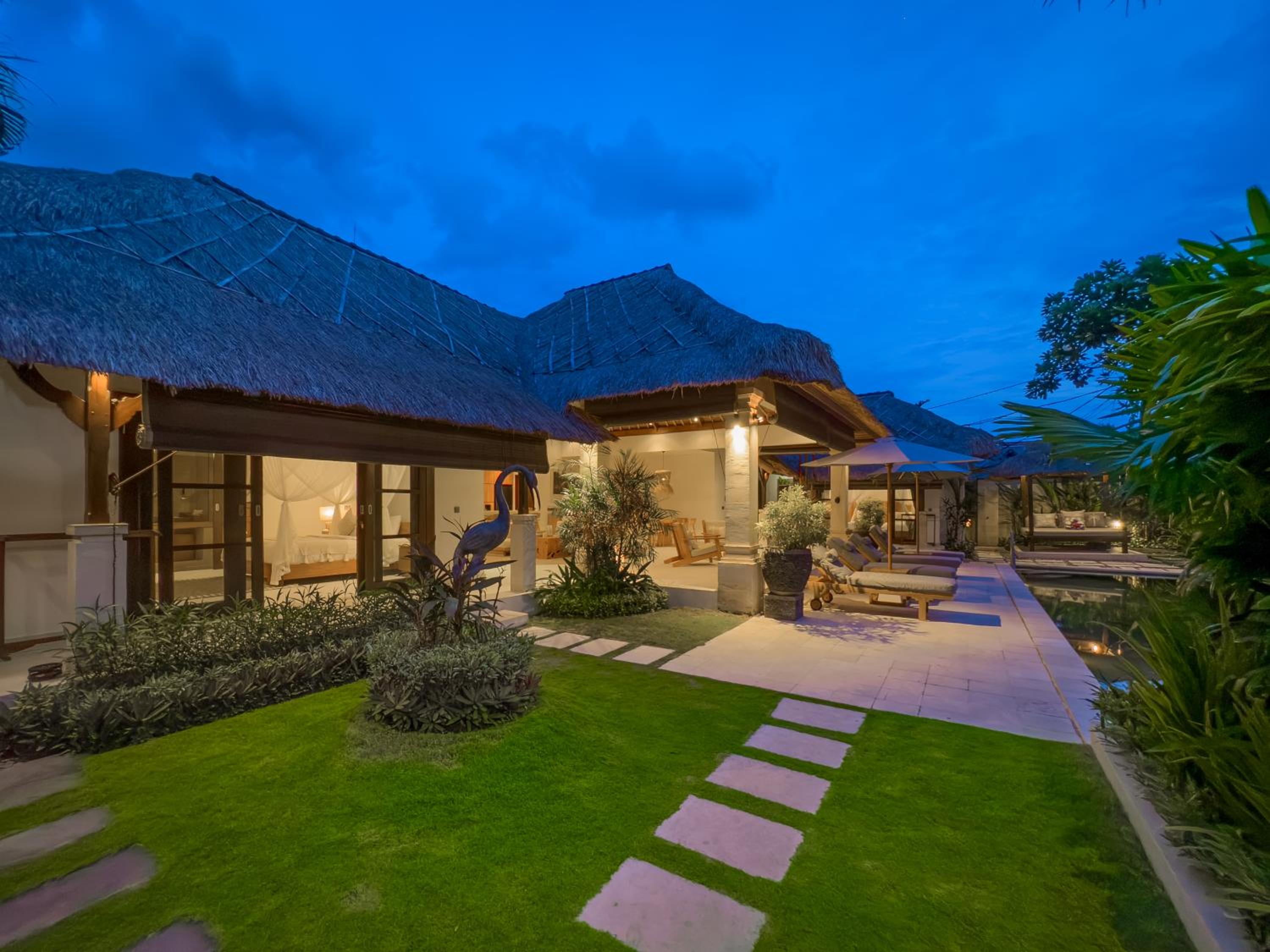 Villa Olive managed by Villa Bugis view 4