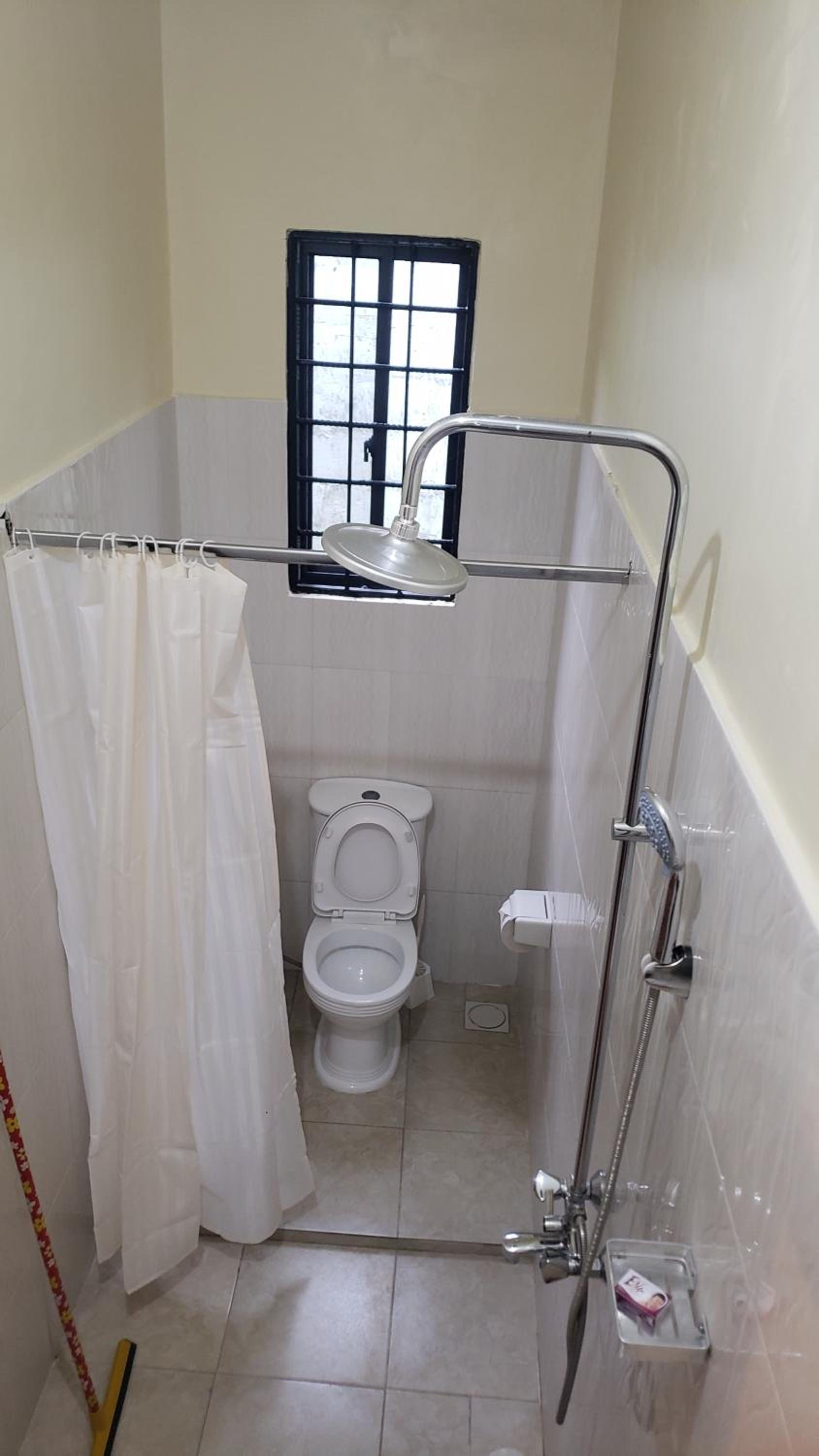 L&j modern backpackers BnB
