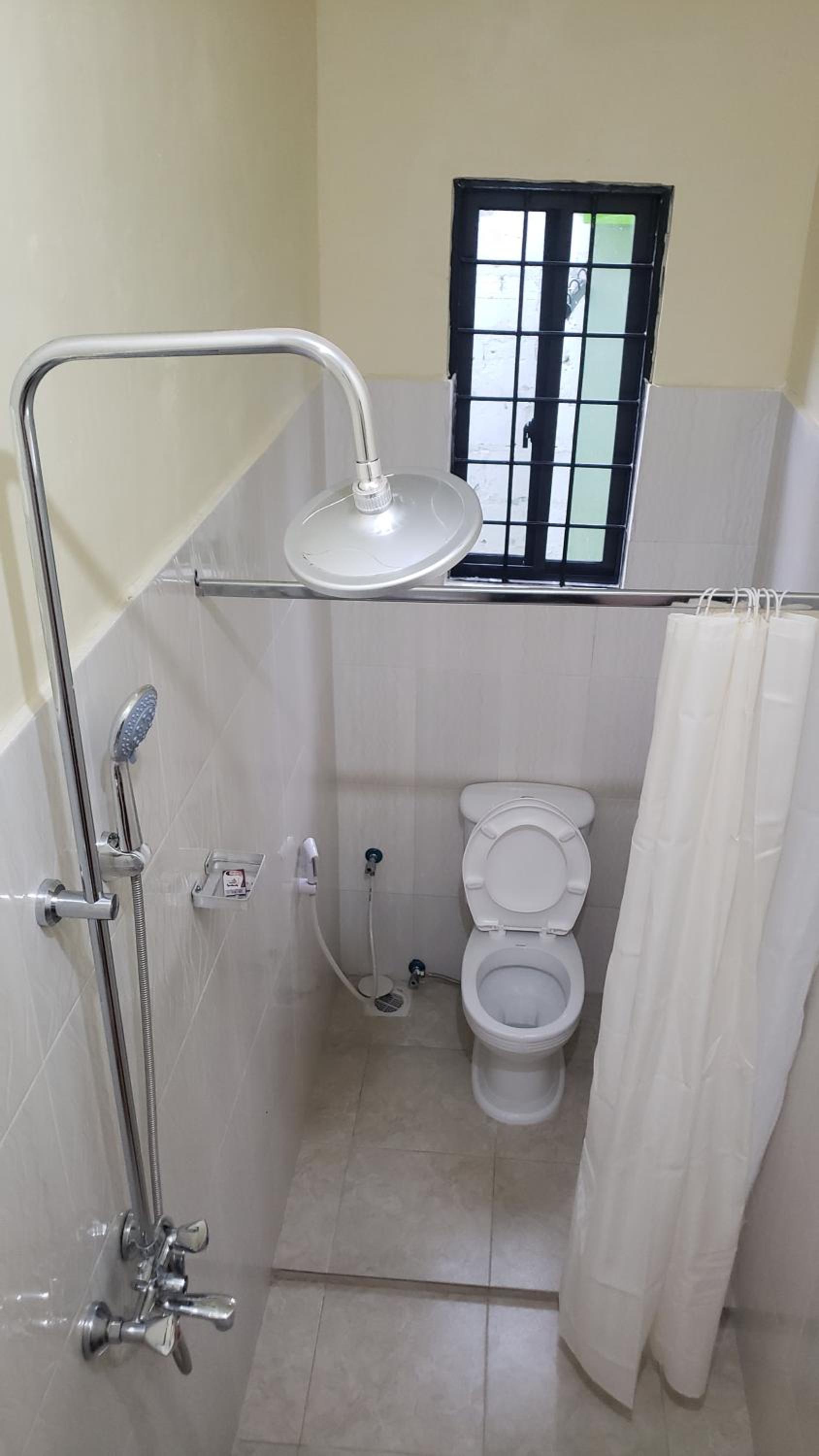 L&j modern backpackers BnB