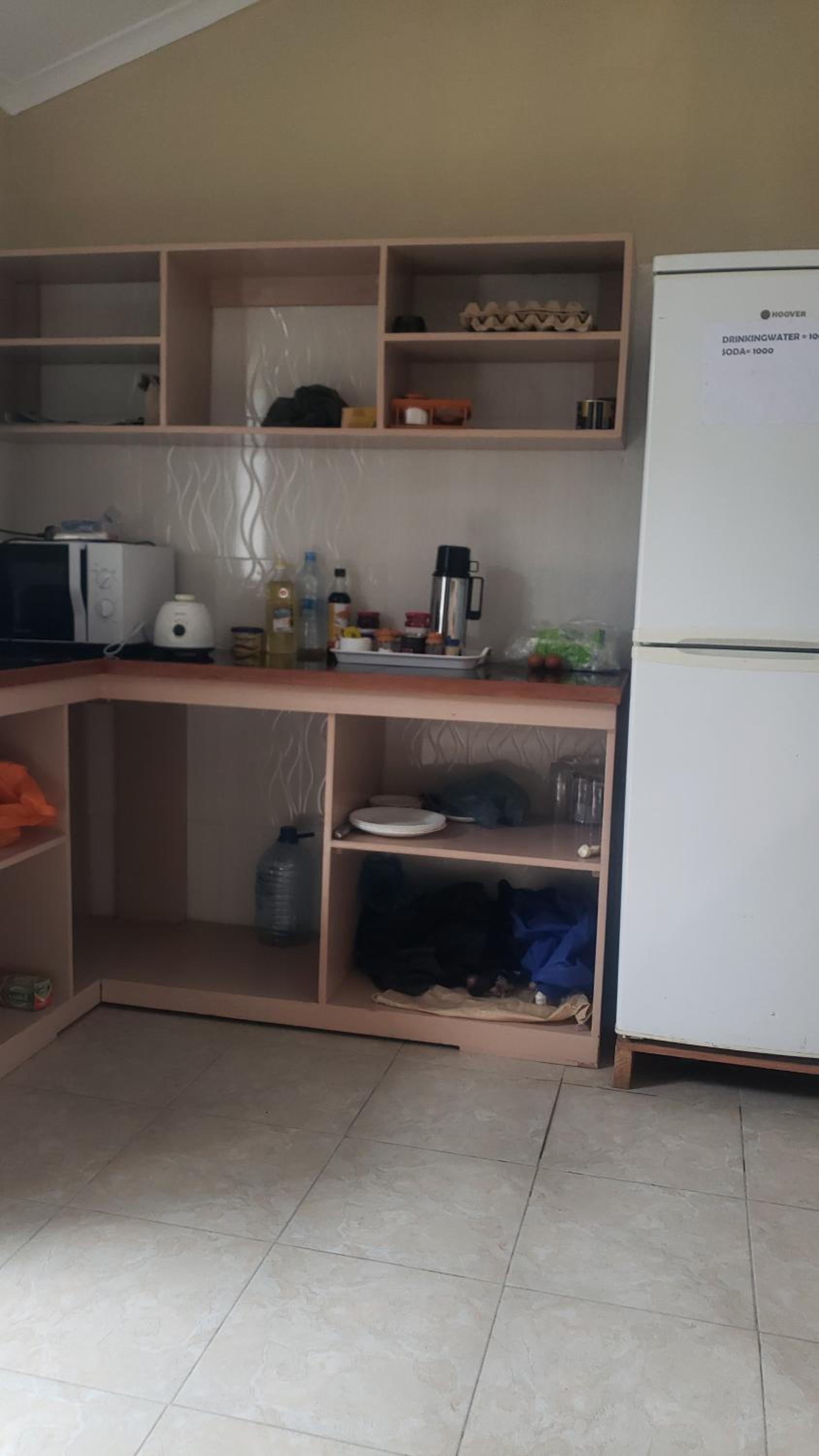 L&j modern backpackers BnB