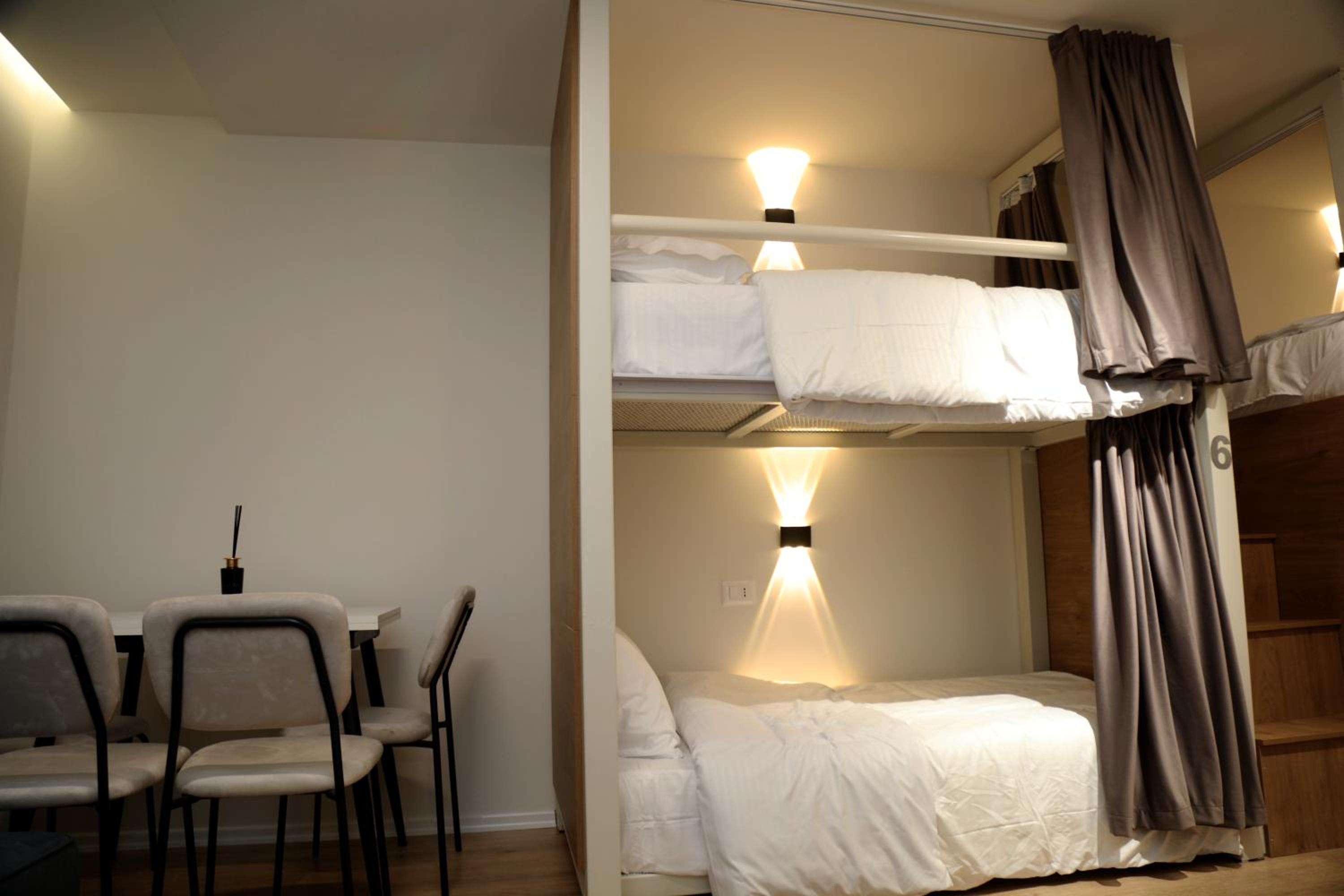Serenitas Apartments & Hostel