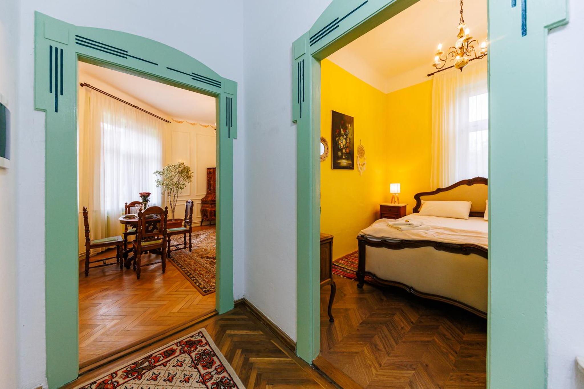 SilentCenterChateau