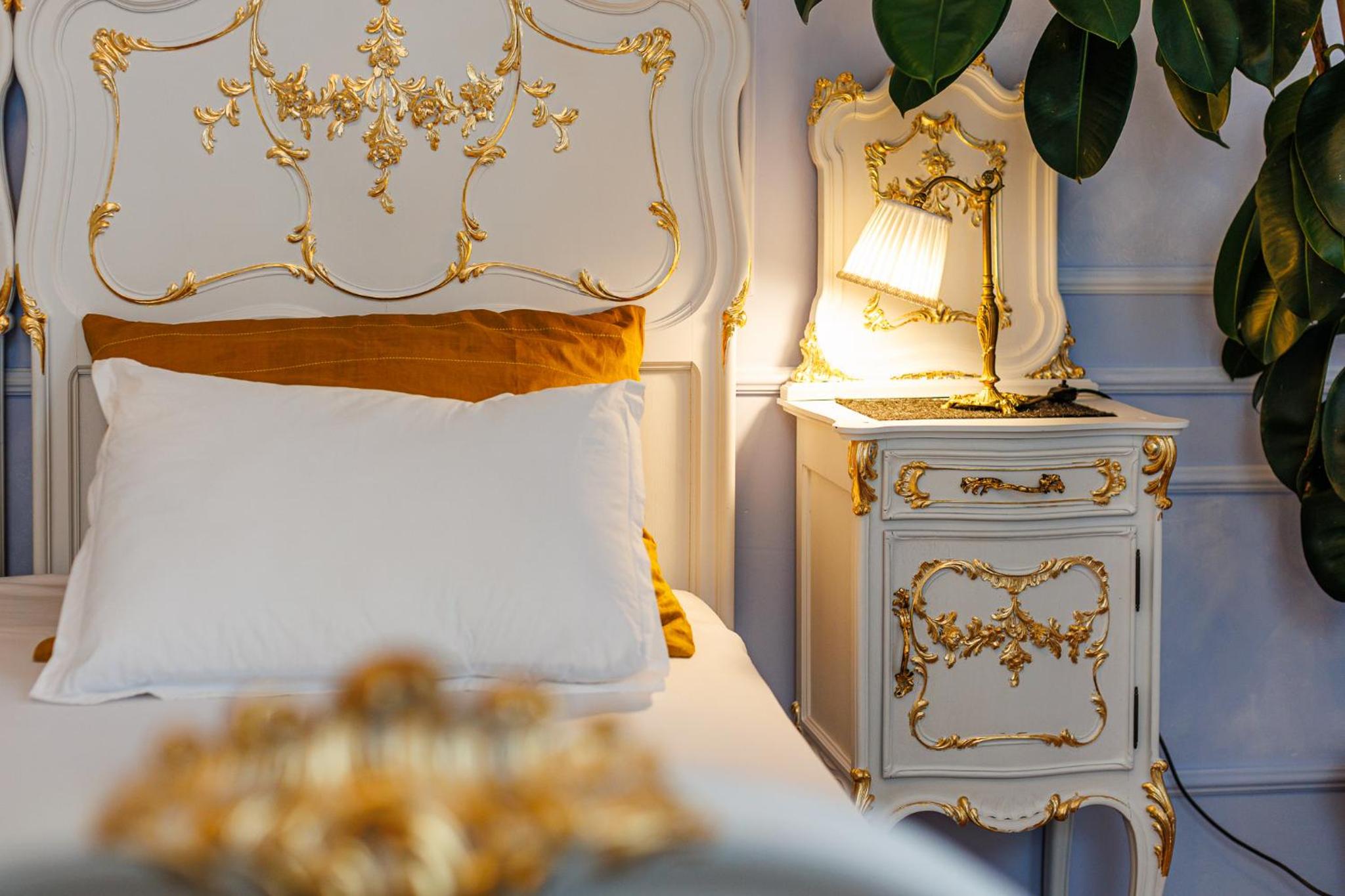 SilentCenterChateau