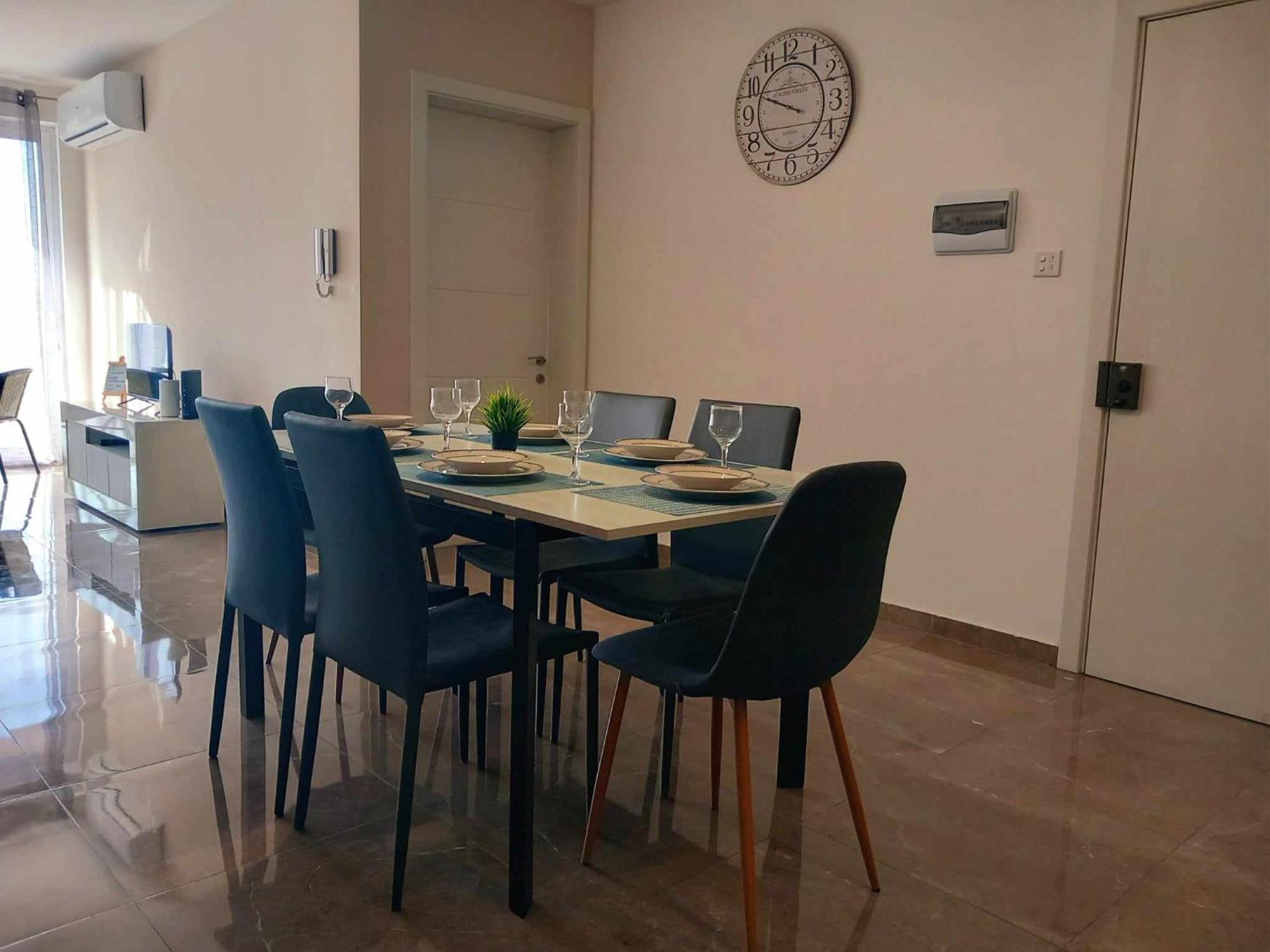 Spacious 3BR Apartment close to Marsascala promenade view 2