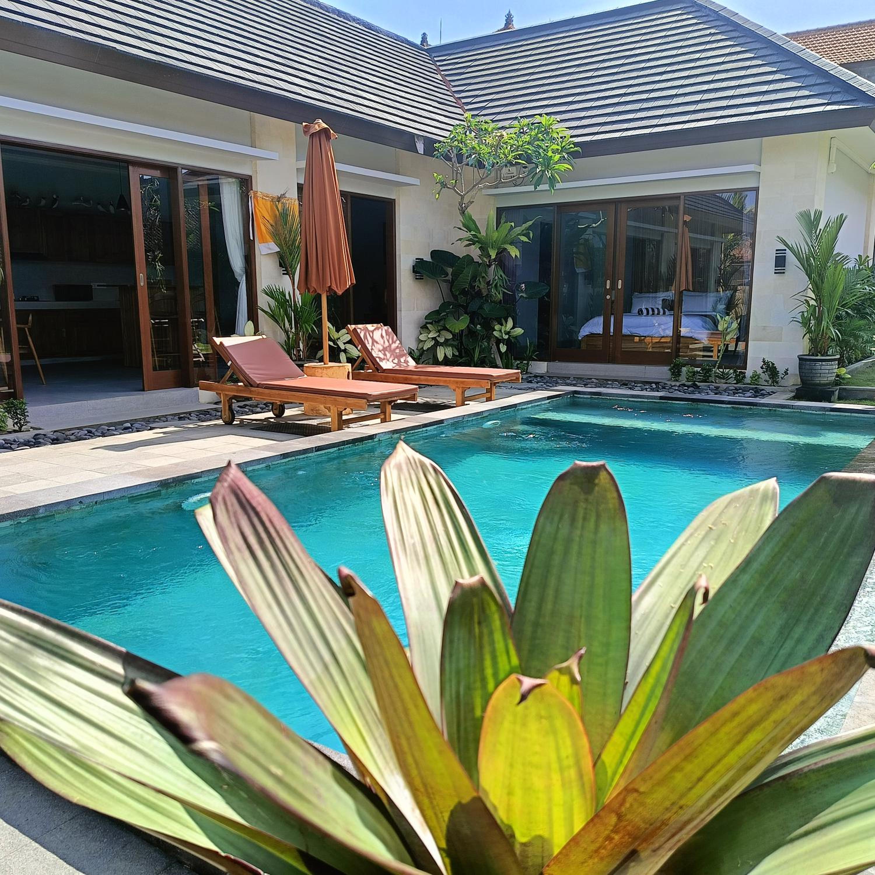 2BR Ubud private pool kitchen view 4