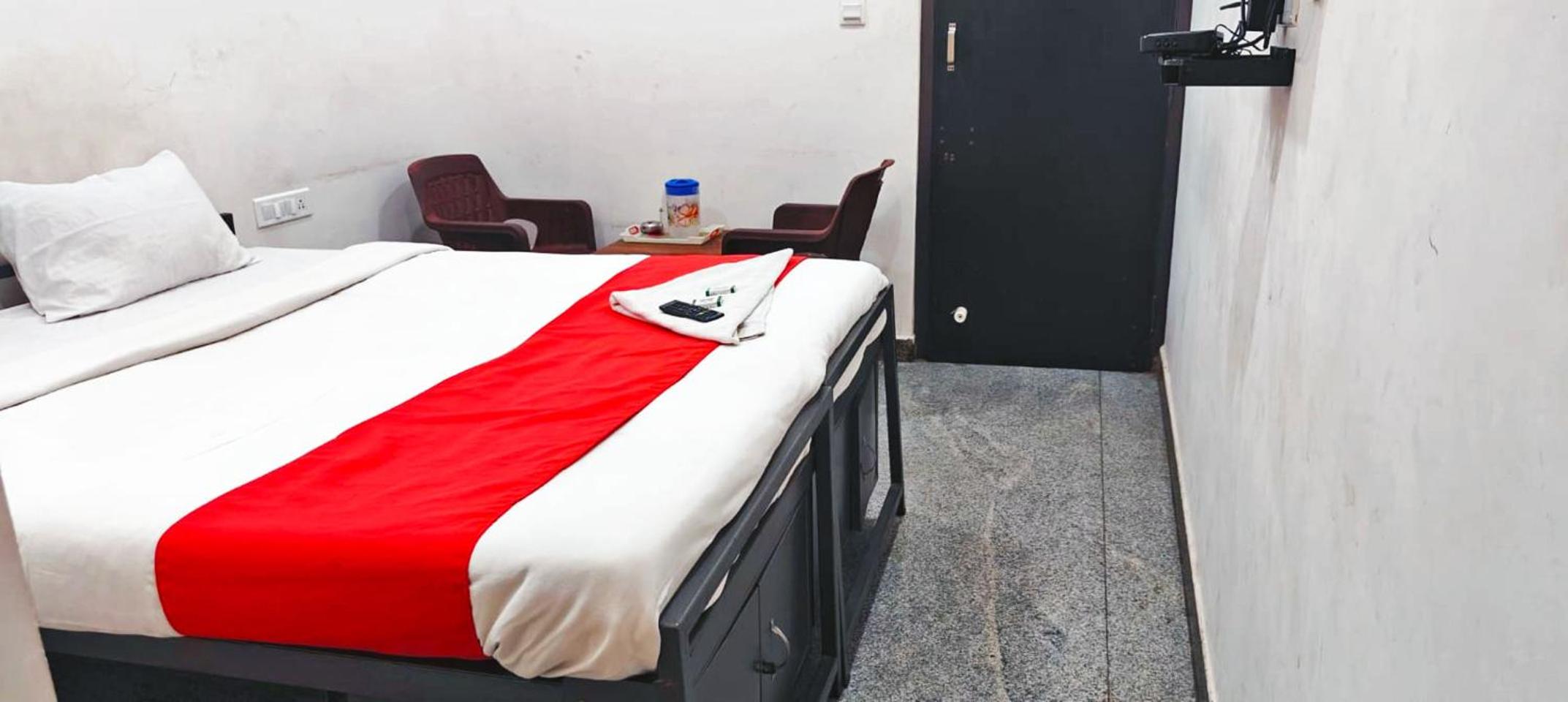 Manjushree Boarding and Lodging