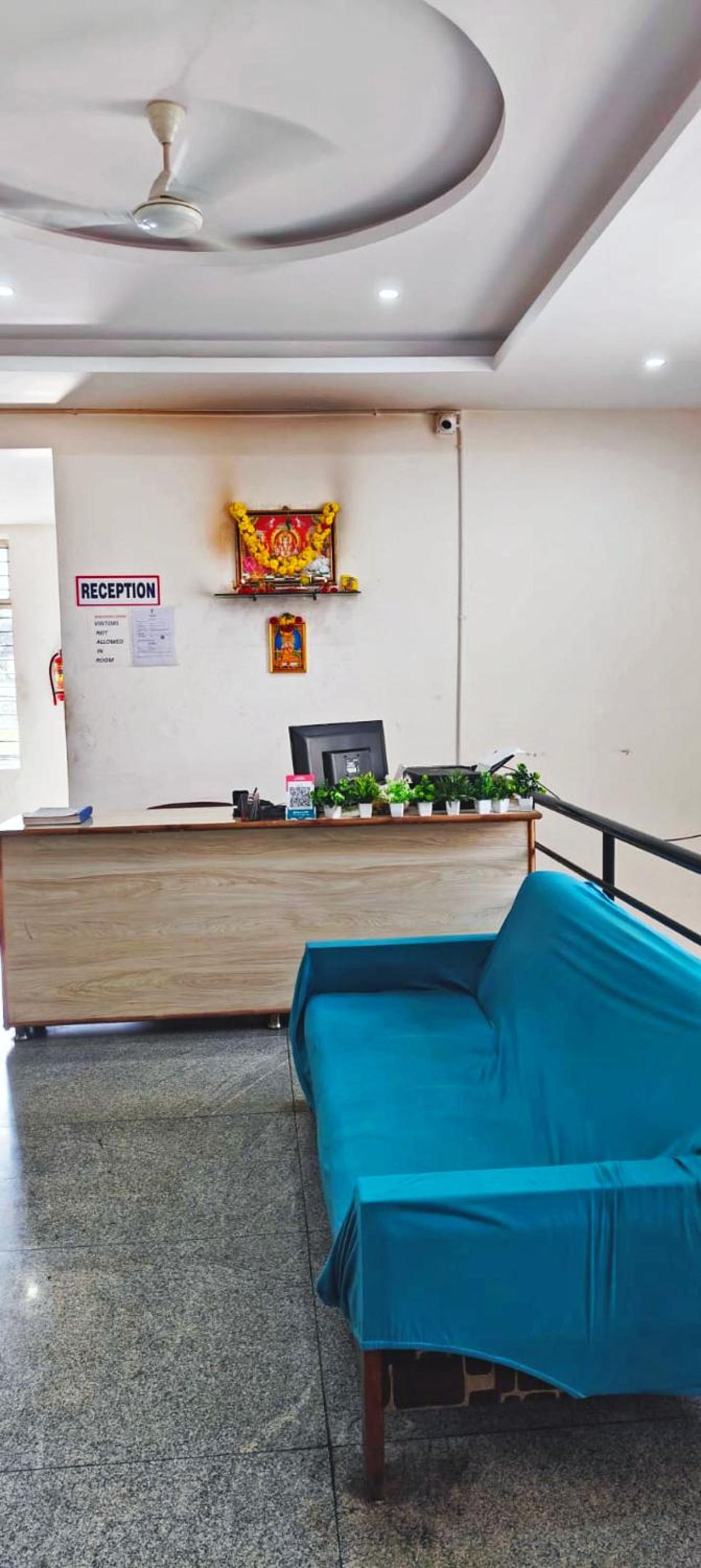 Manjushree Boarding and Lodging