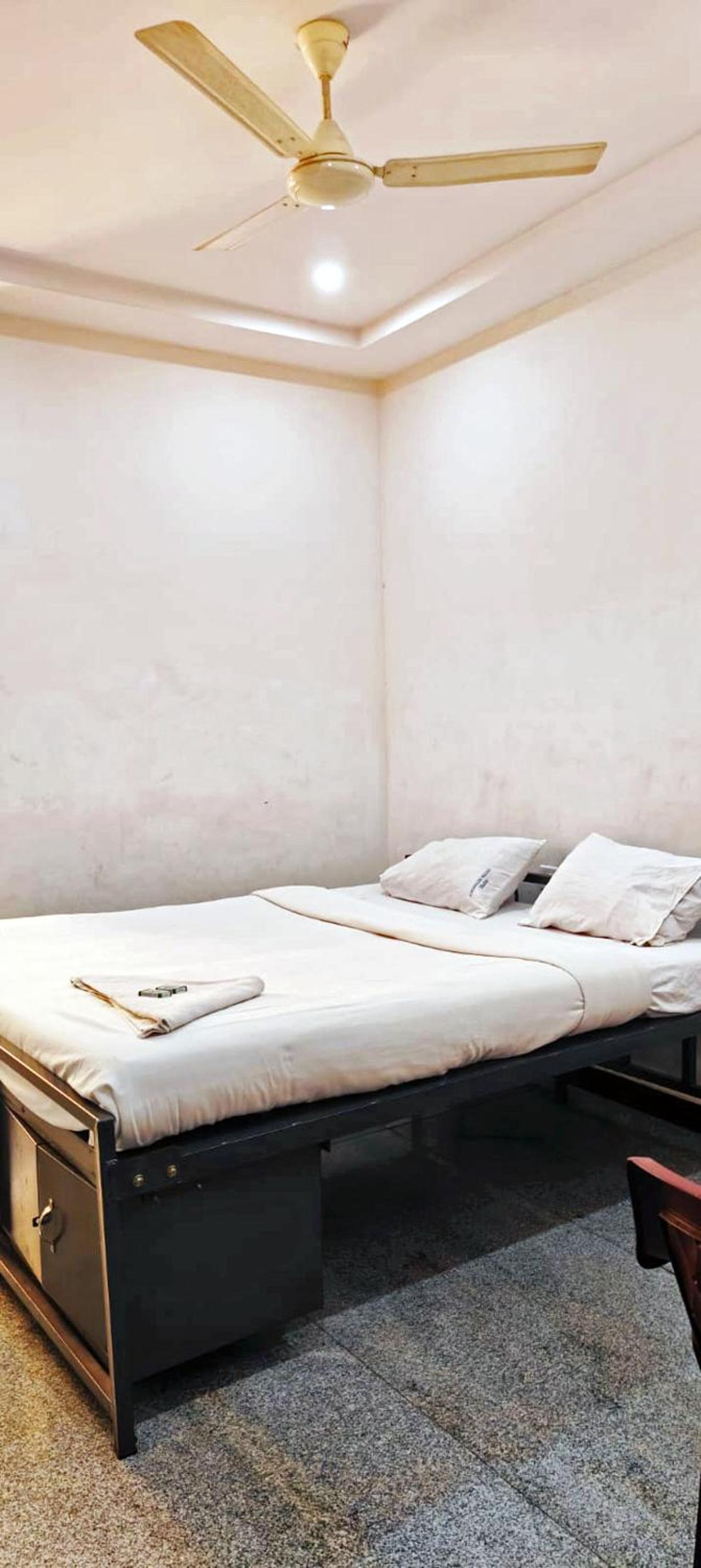 Manjushree Boarding and Lodging
