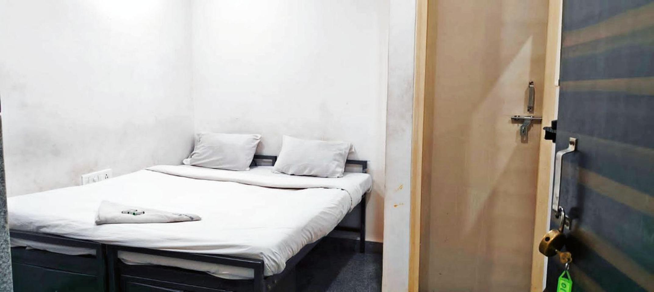 Manjushree Boarding and Lodging