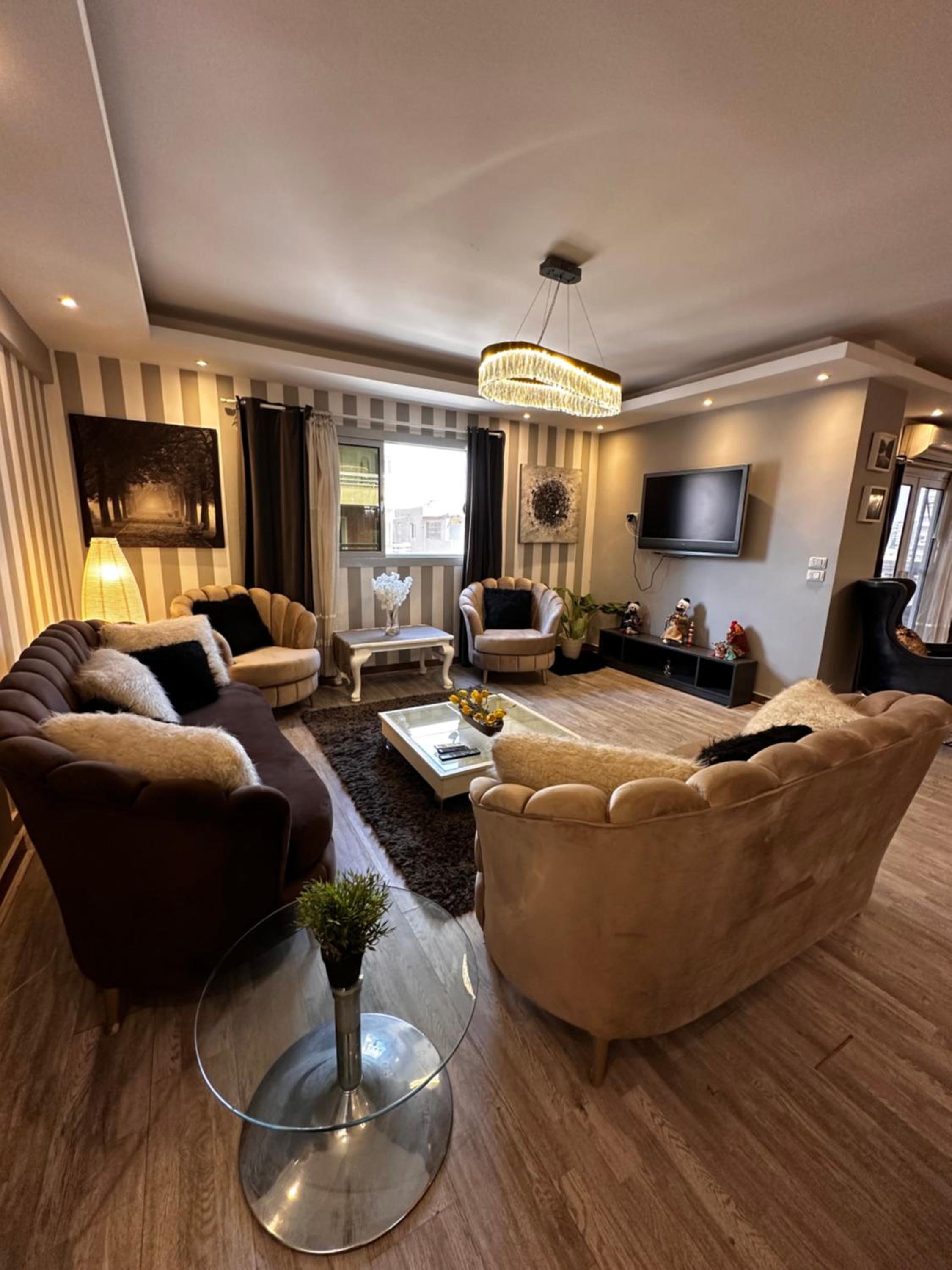 Luxury Nasr City Apartment Close to City Center and Shopping Malls