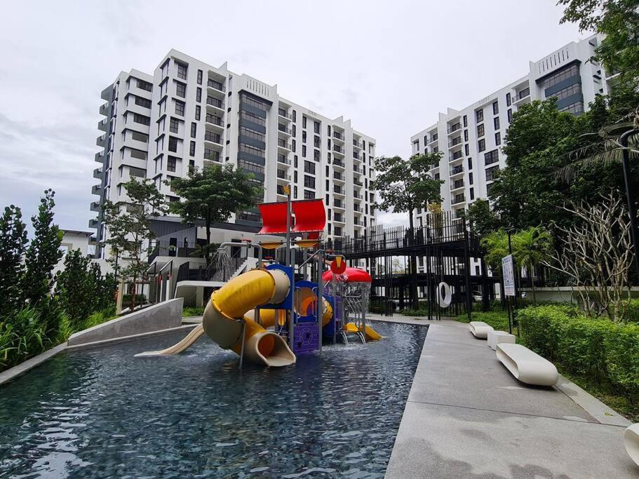 The Cove Hillside Residence Ipoh - Elegance Parisian