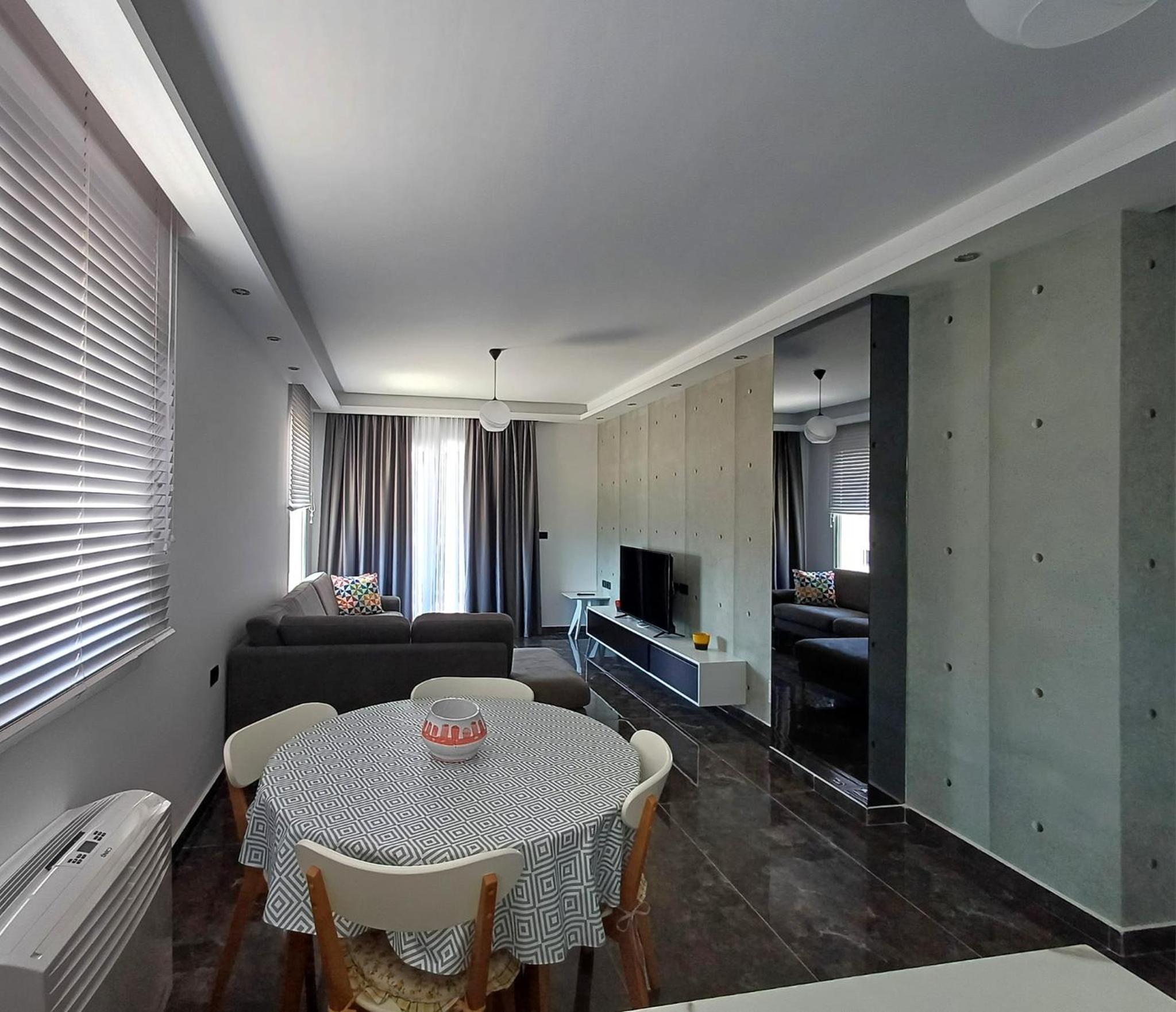 Era Palace Apartments
