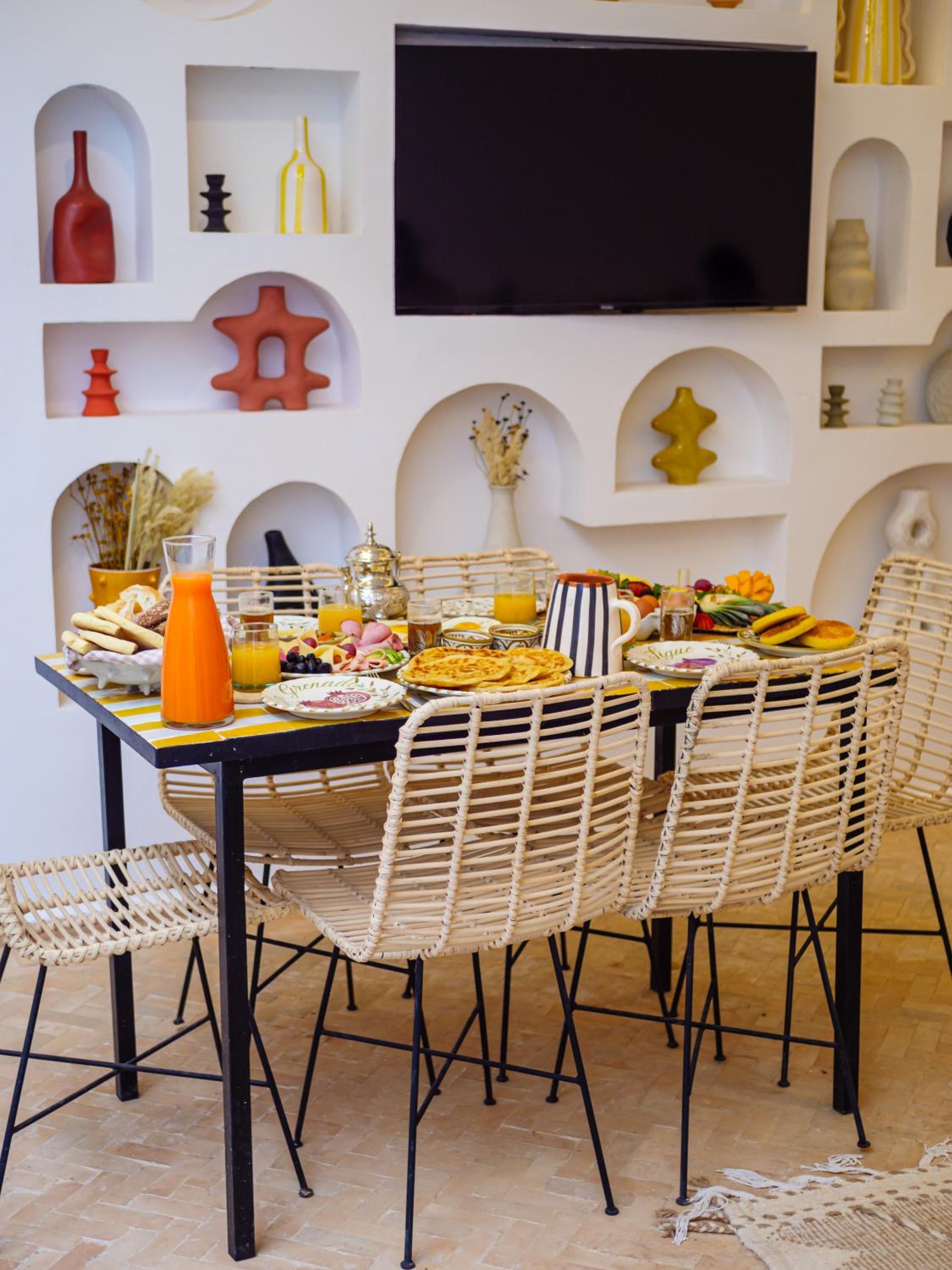 dining