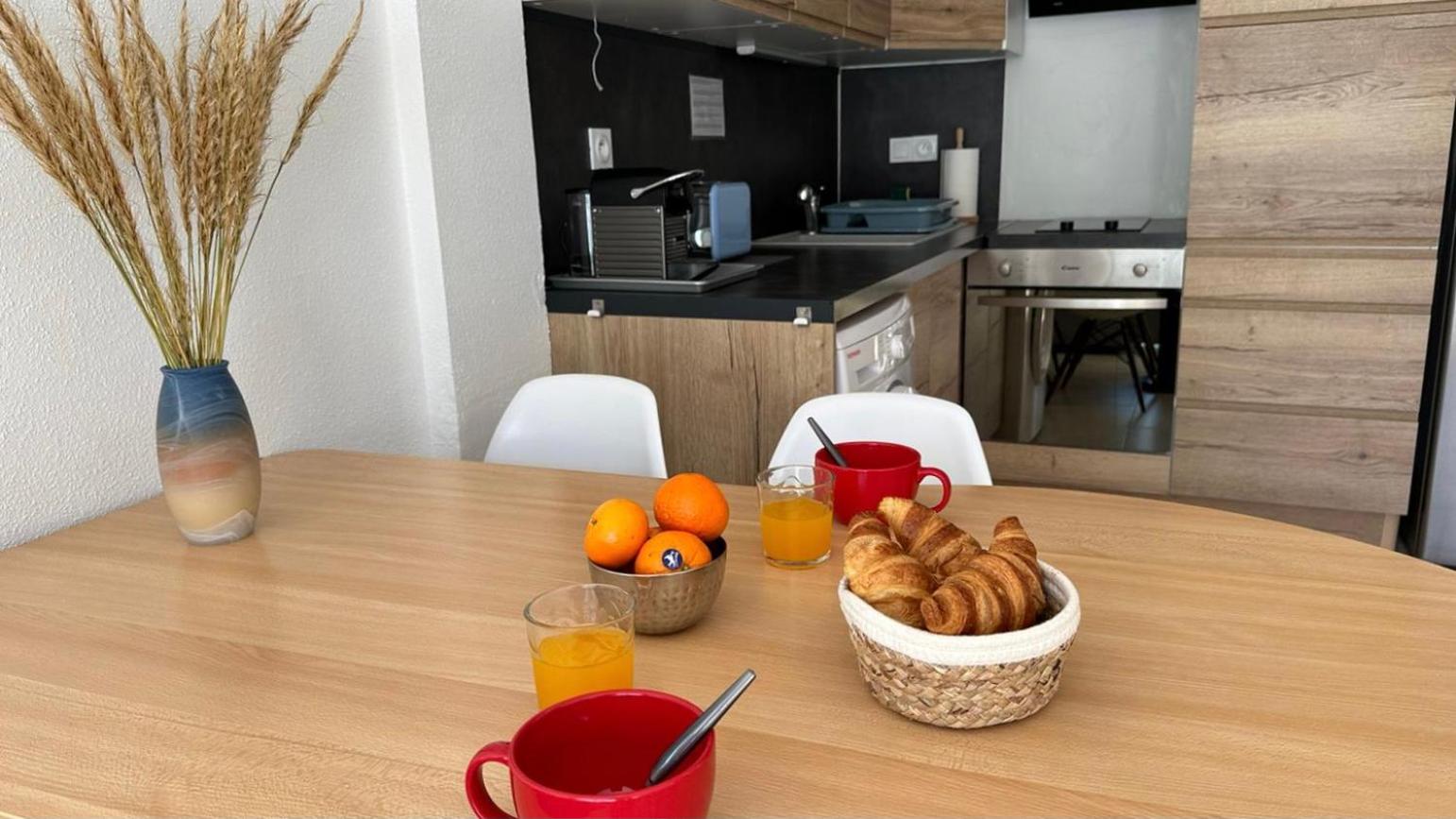 MEDDAYS Apartamento VISTAMAR