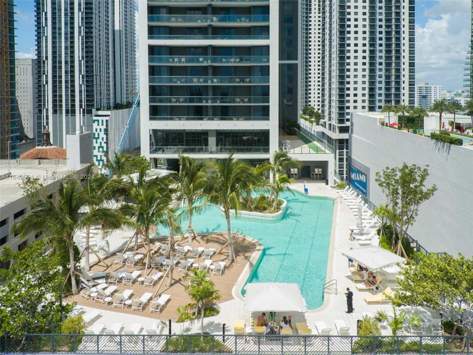 La Terrasse by VIAC - Luxury Bay View Studio with Balcony 29th Floor Miami