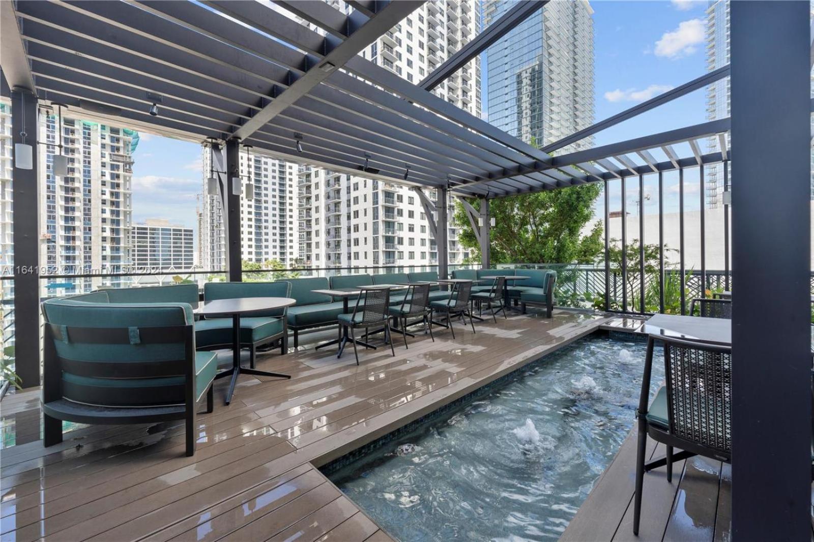 La Terrasse by VIAC - Luxury Bay View Studio with Balcony 29th Floor Miami