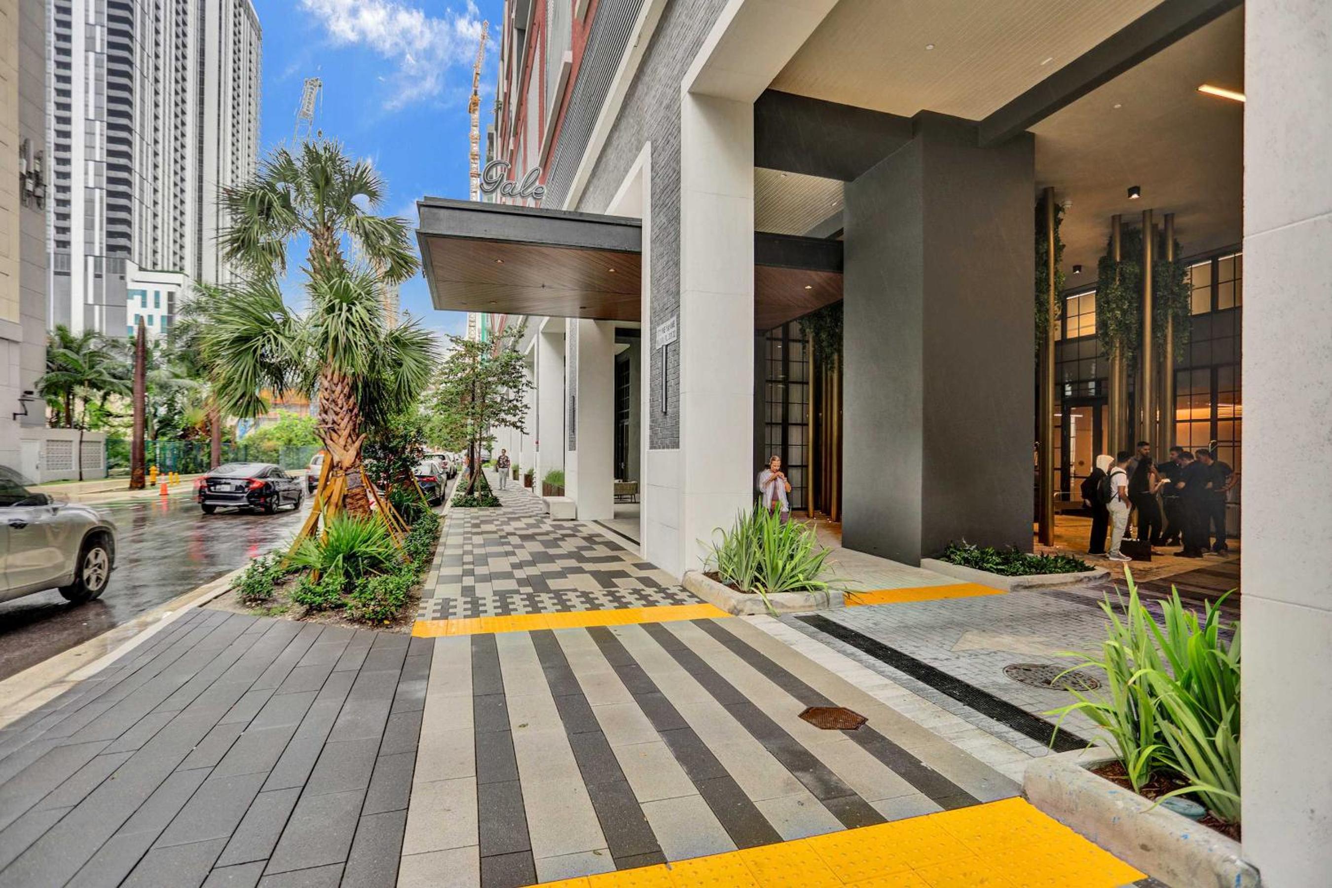 La Terrasse by VIAC - Luxury Bay View Studio with Balcony 29th Floor Miami