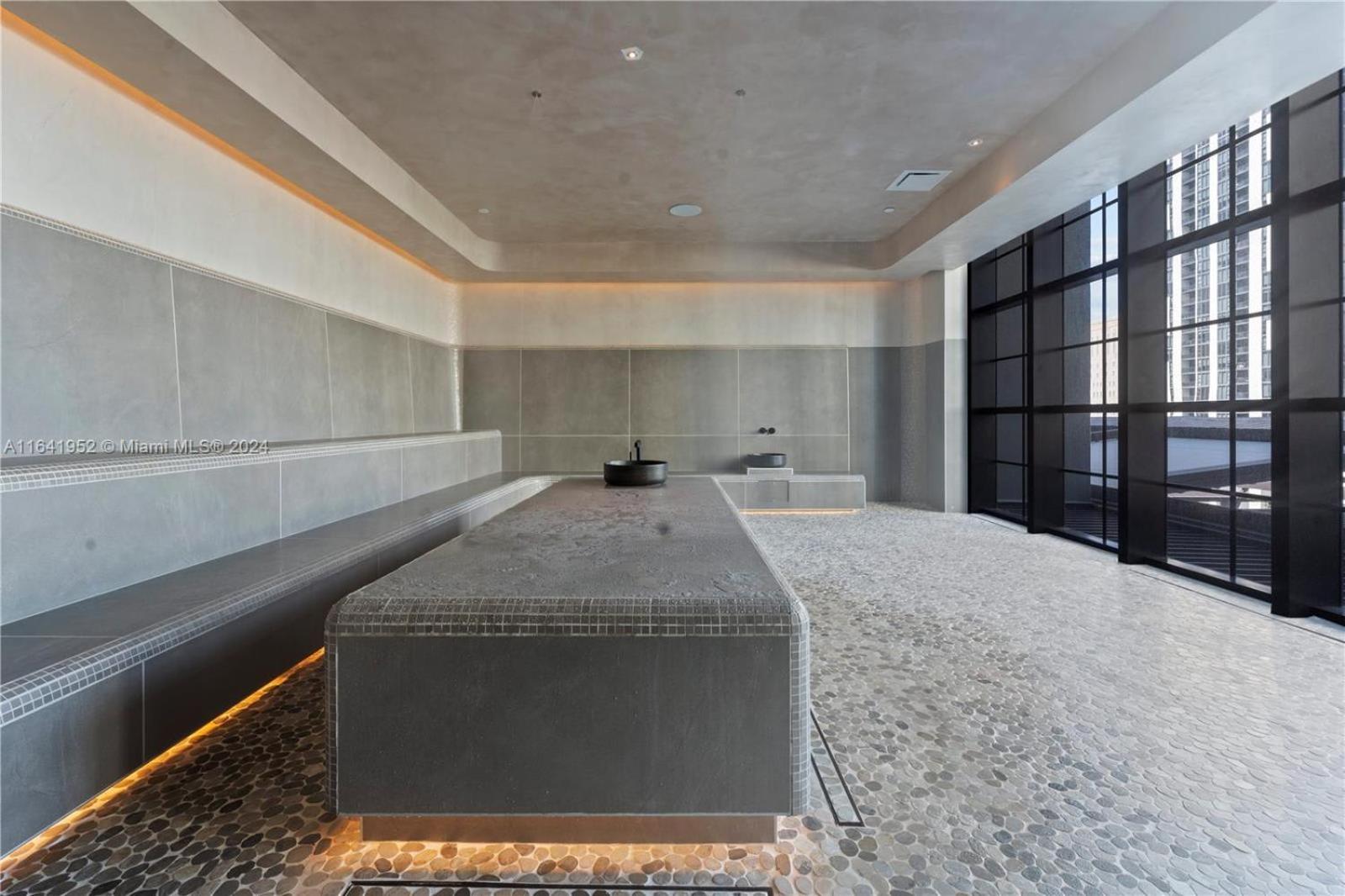 La Terrasse by VIAC - Luxury Bay View Studio with Balcony 29th Floor Miami