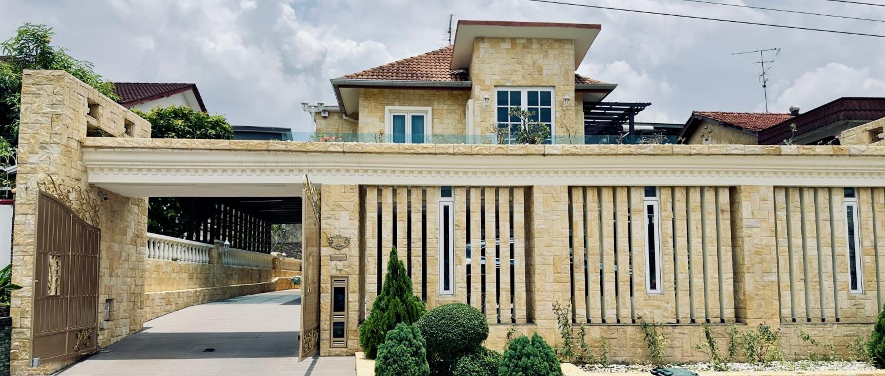 Melodies Castle Homestay