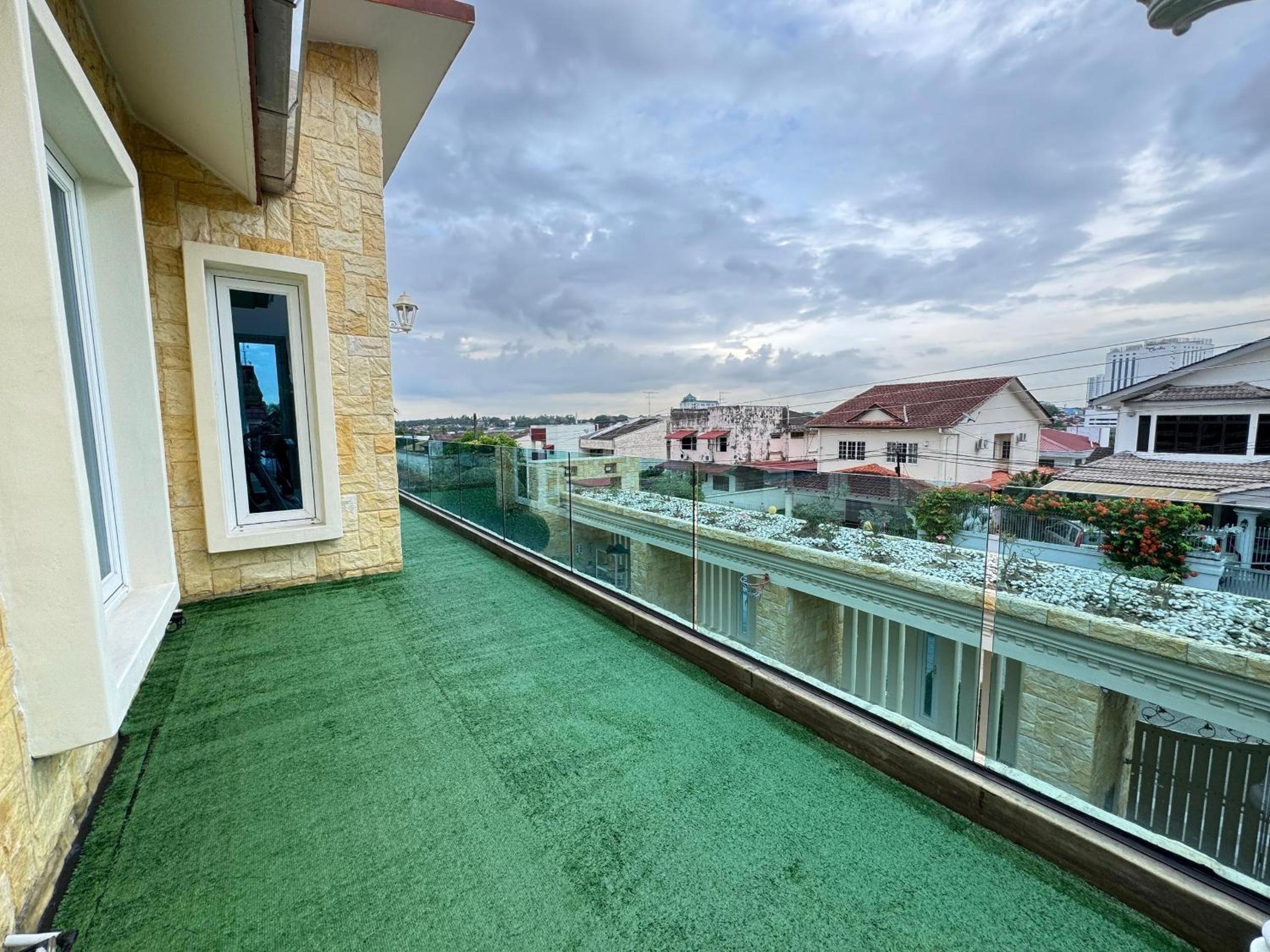 Melodies Castle Homestay