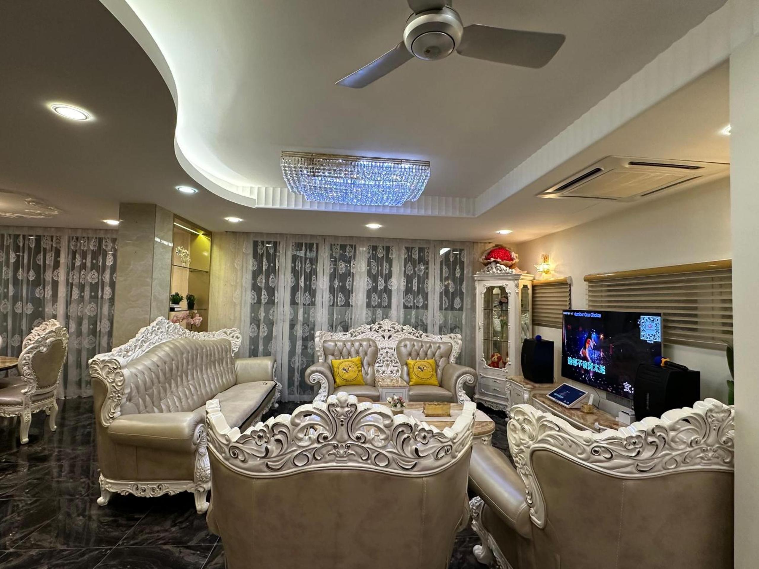 Melodies Castle Homestay