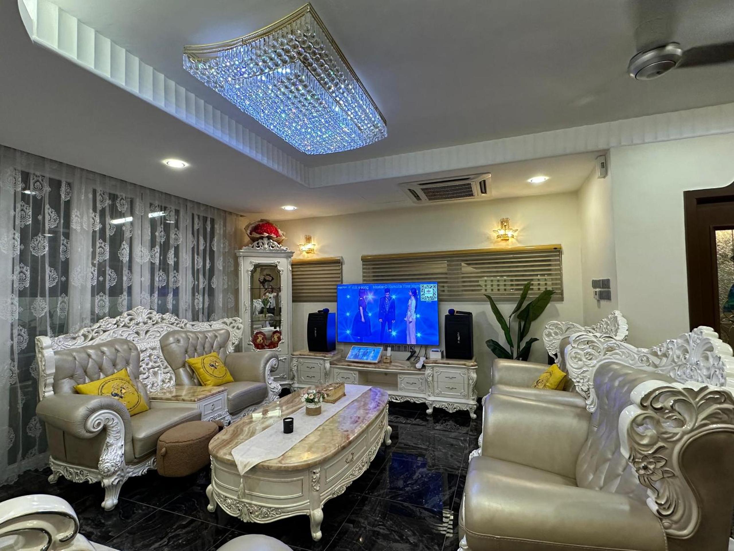 Melodies Castle Homestay