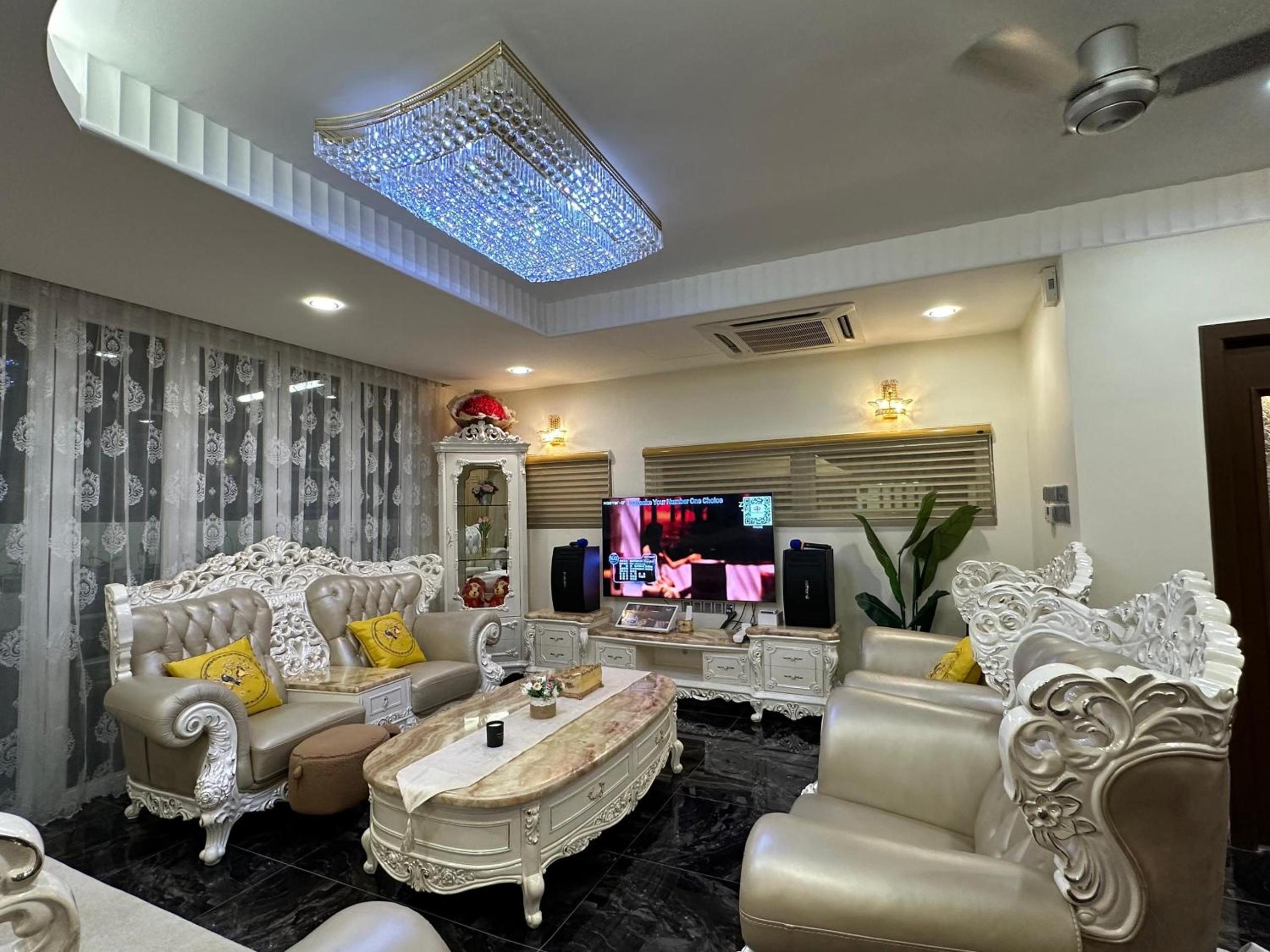 Melodies Castle Homestay
