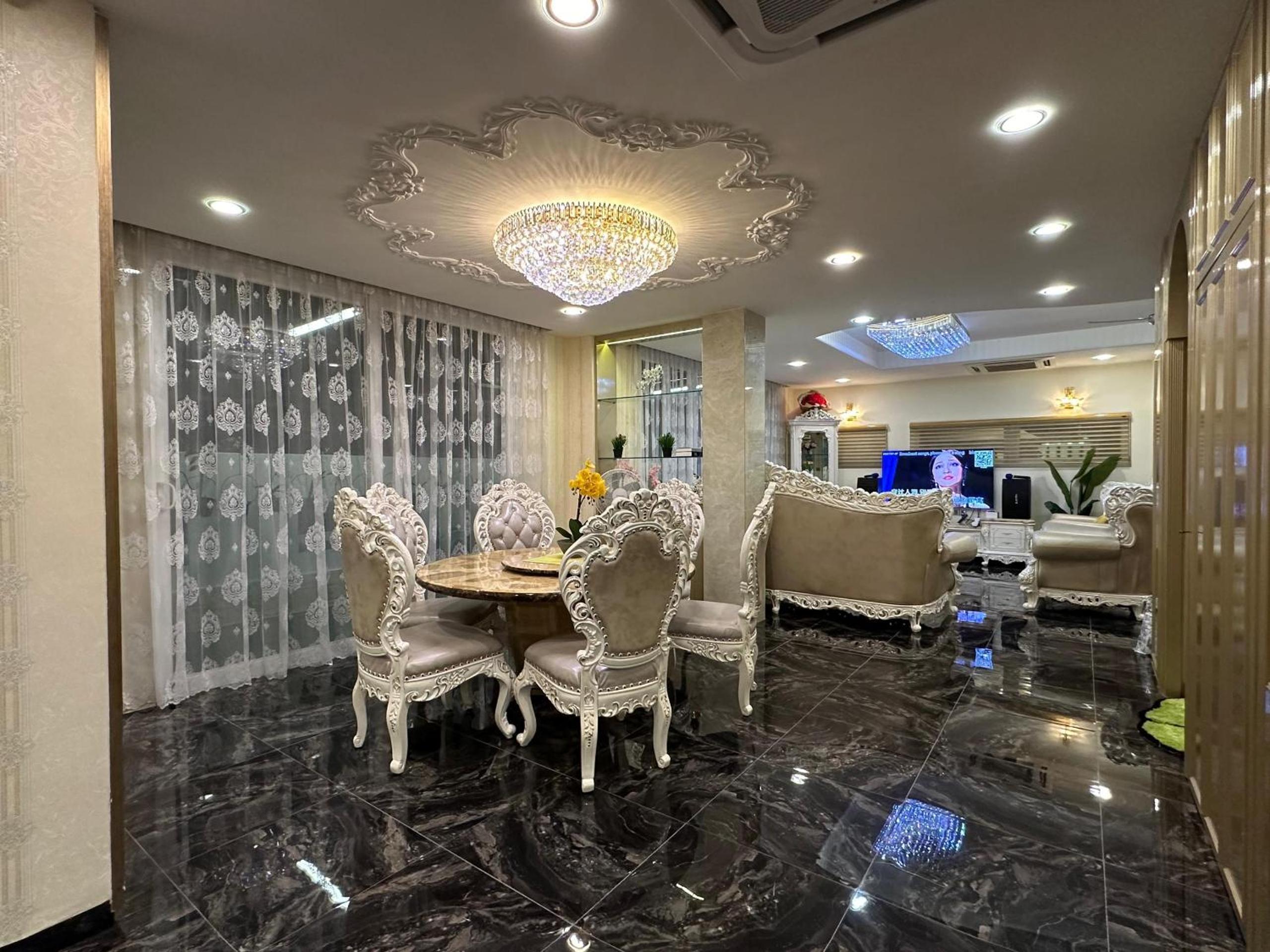 Melodies Castle Homestay