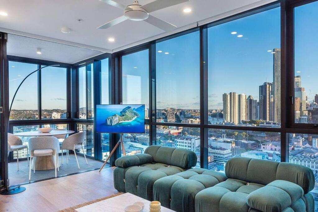 Hotel Utopia City Oasis Exquisite Urban Retreat