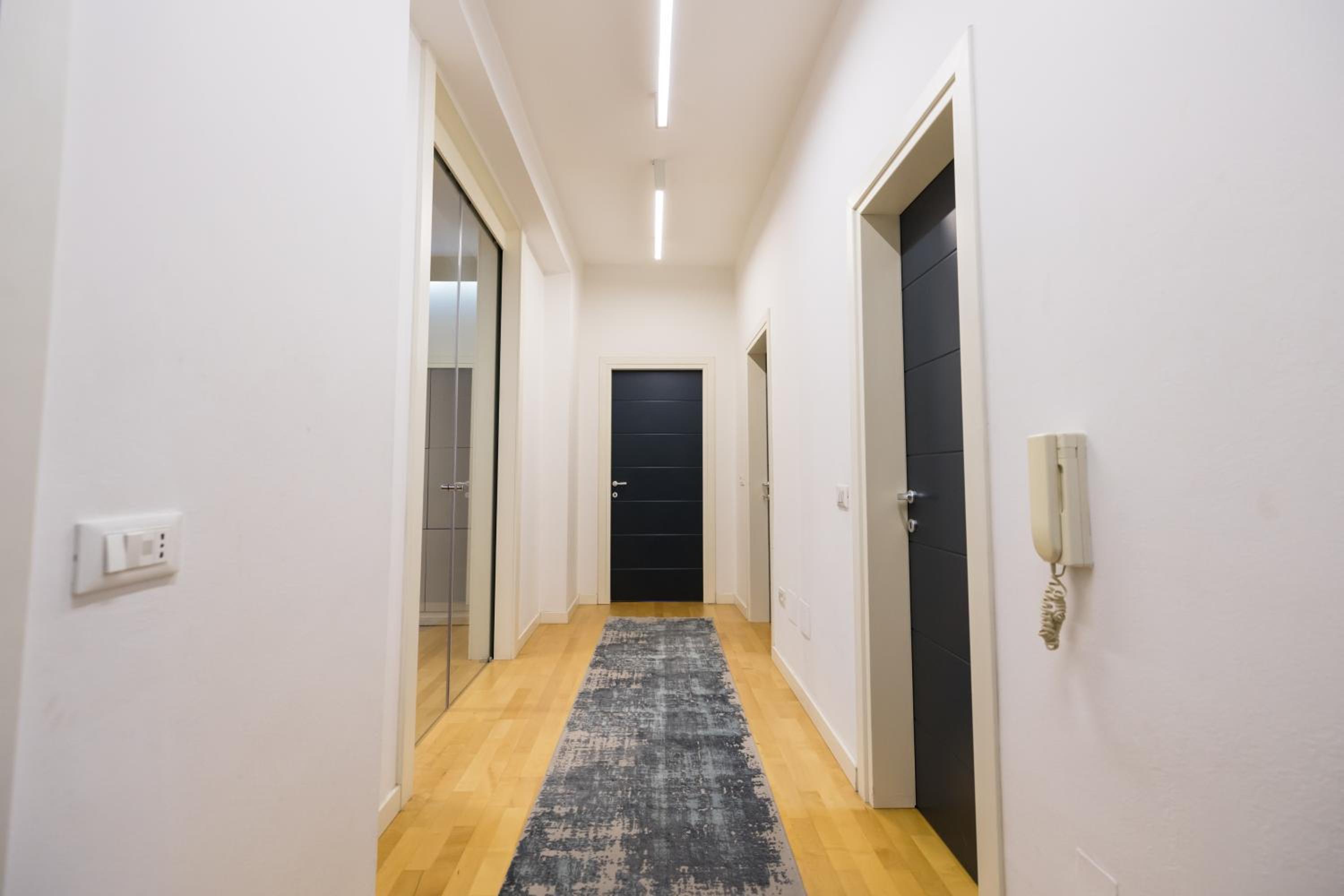 Tirana Center Luxury Landing