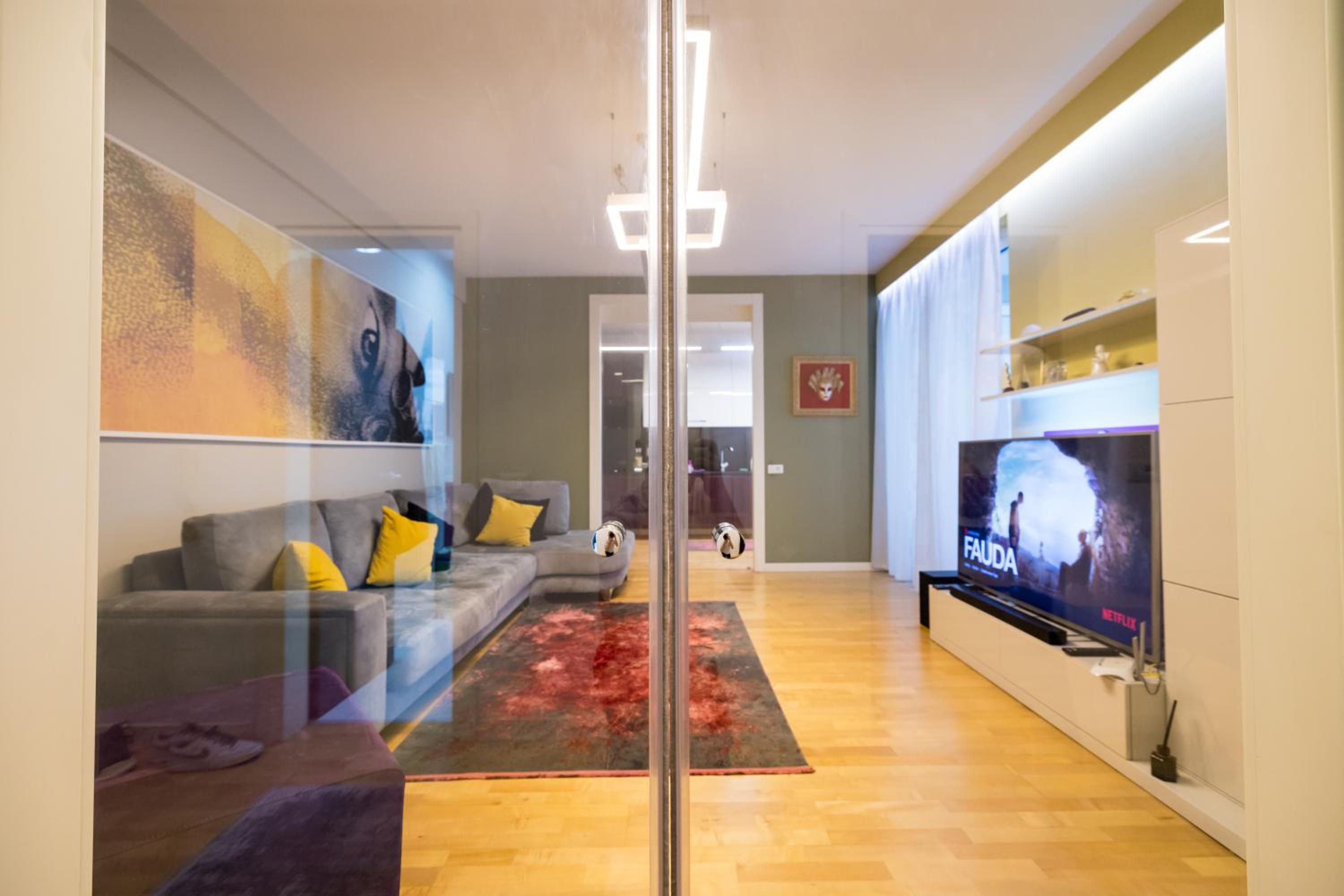 Tirana Center Luxury Landing