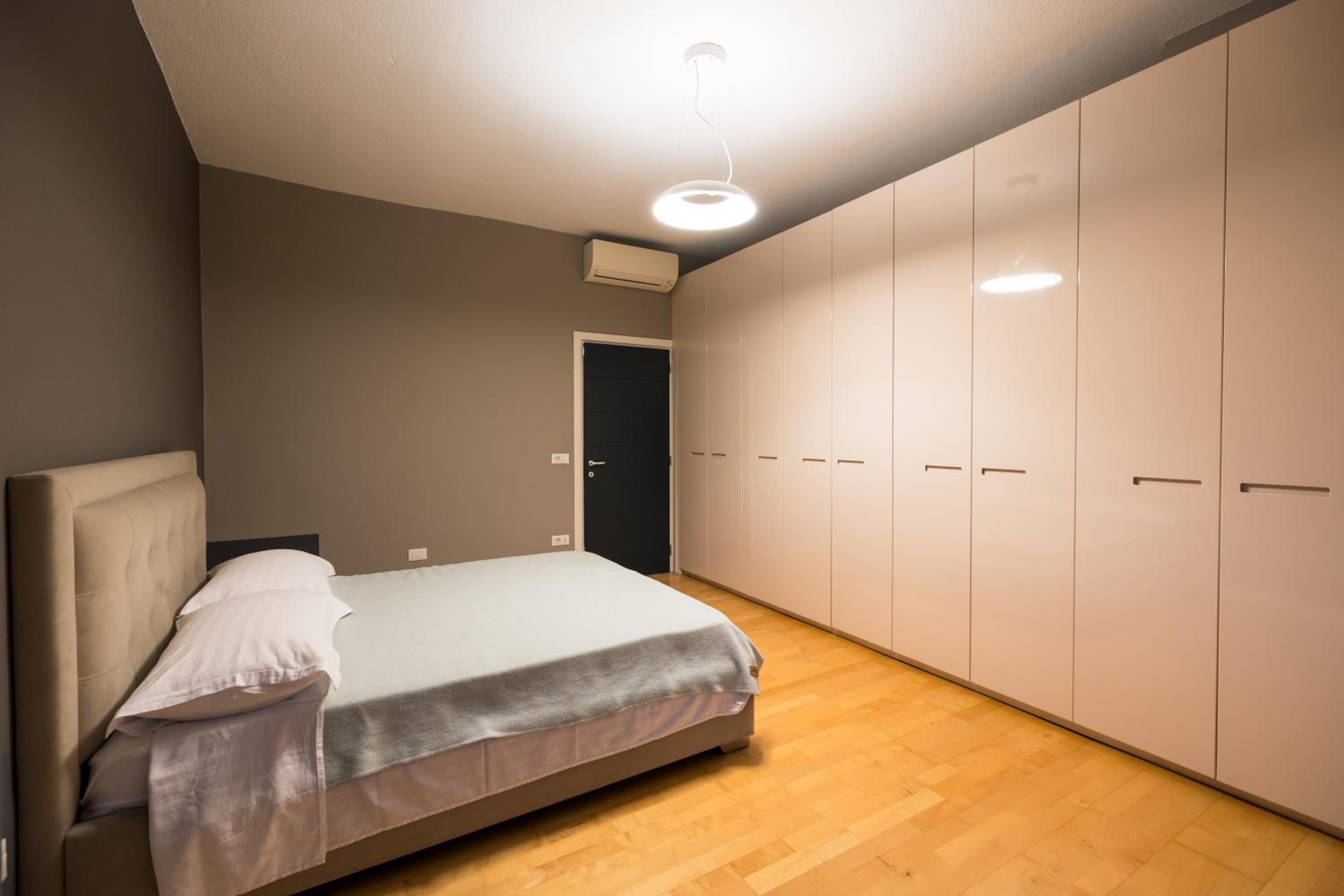 Tirana Center Luxury Landing