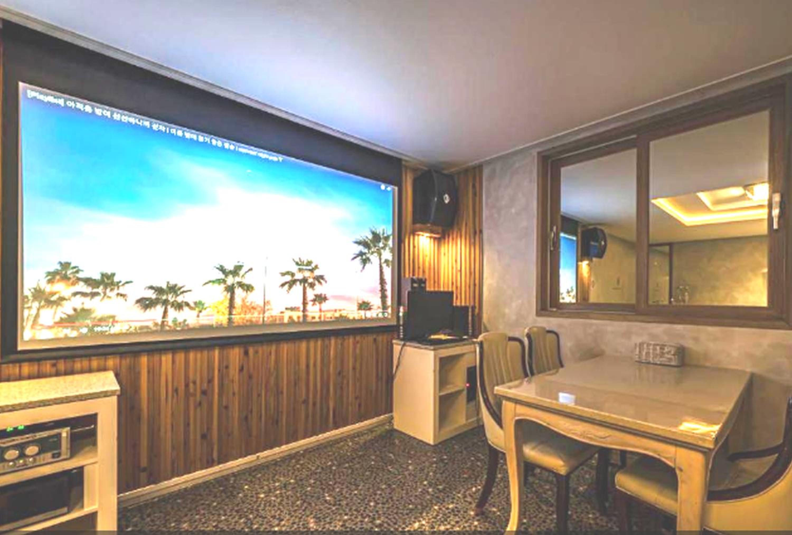 Time Hotel