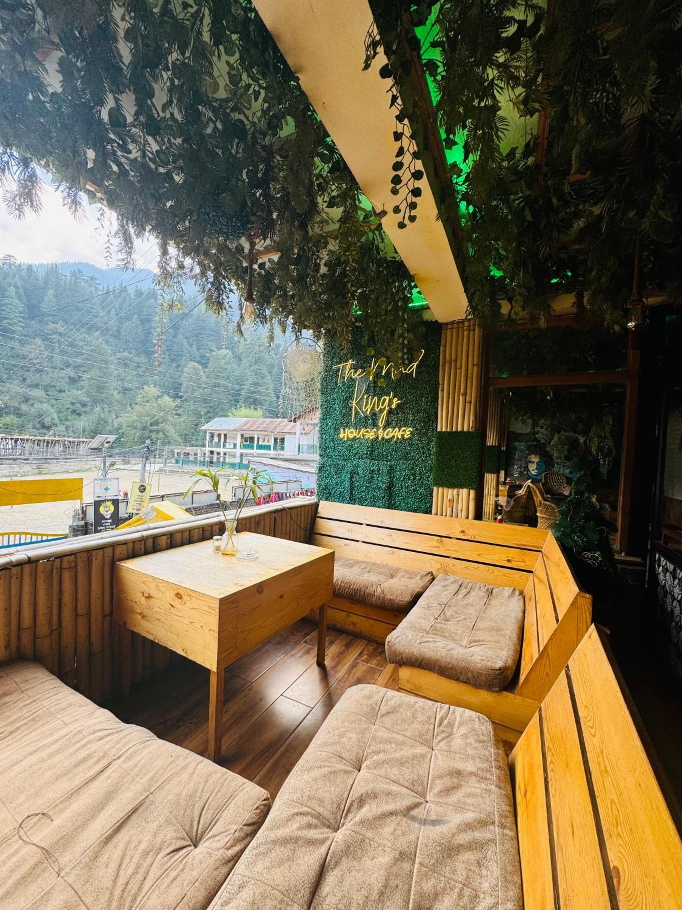 lounge