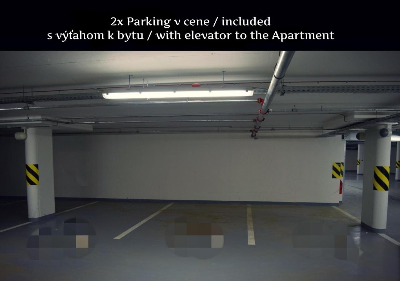 E2 Luxury OldTown Apt - 2x Parking, Foodstore, PCscreen, Netflix, Unlimited Music, Crib, BabyChair, FastWifi, Aircon view 3