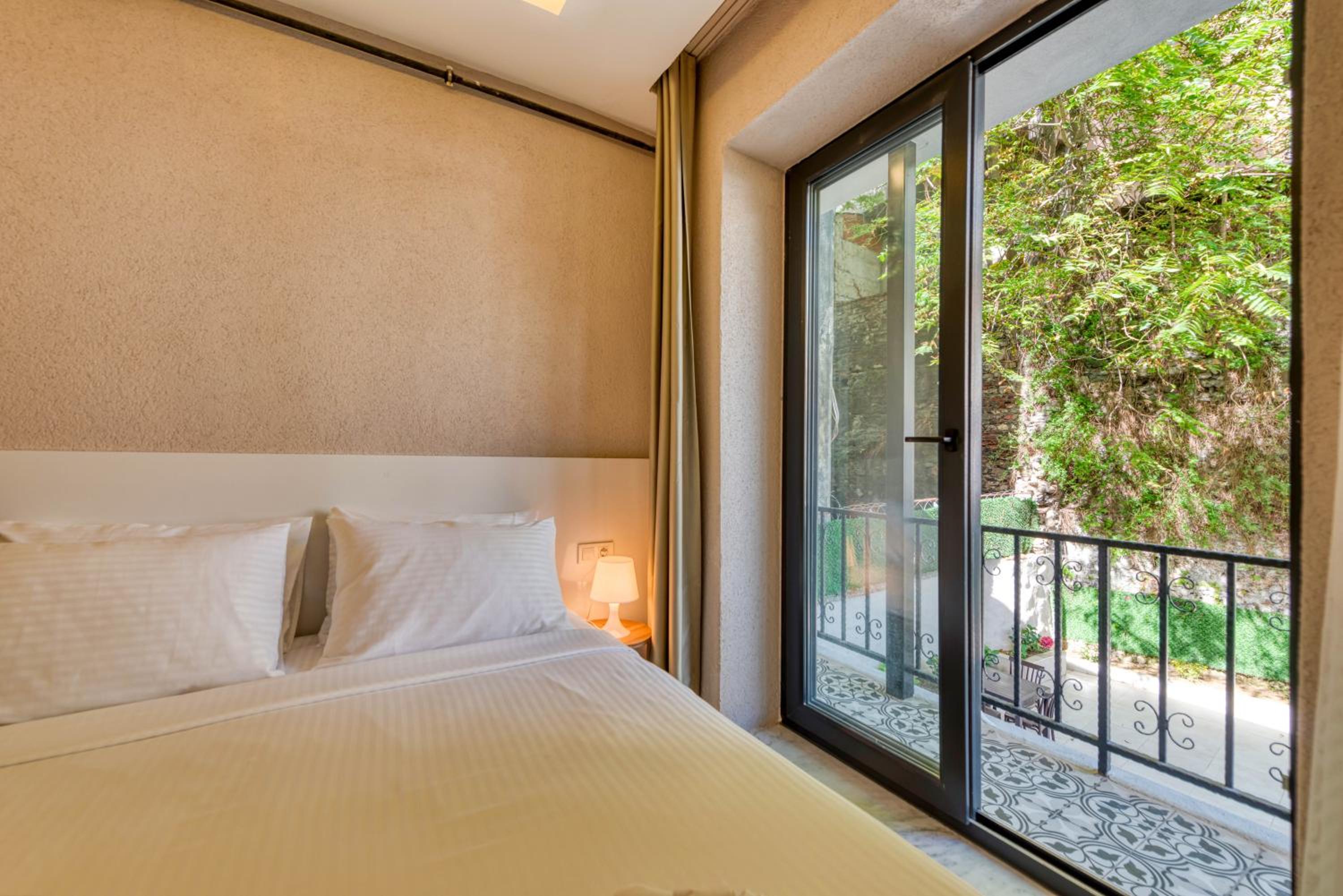 Port Apart Hotel