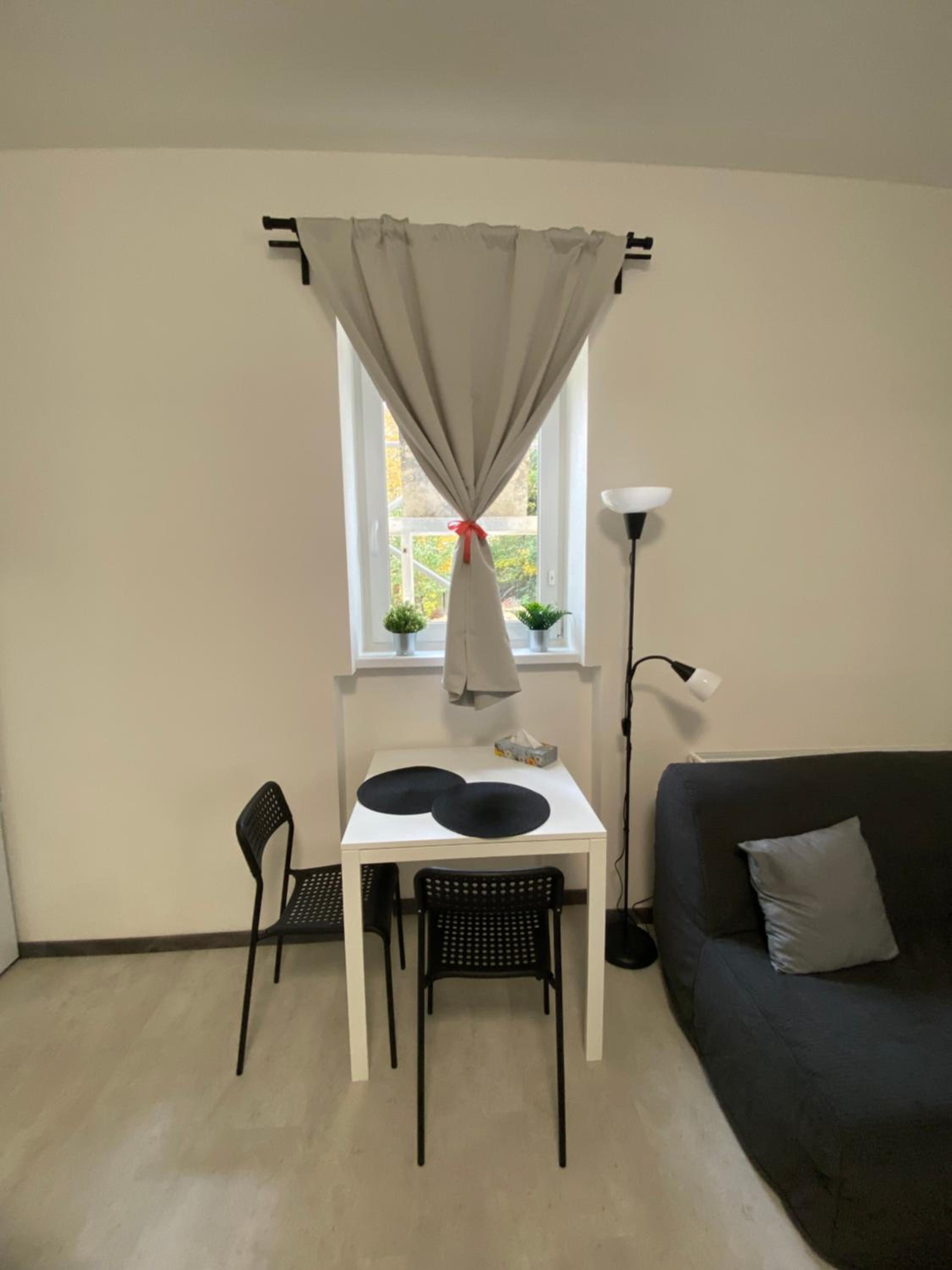 Guest Room Turnov