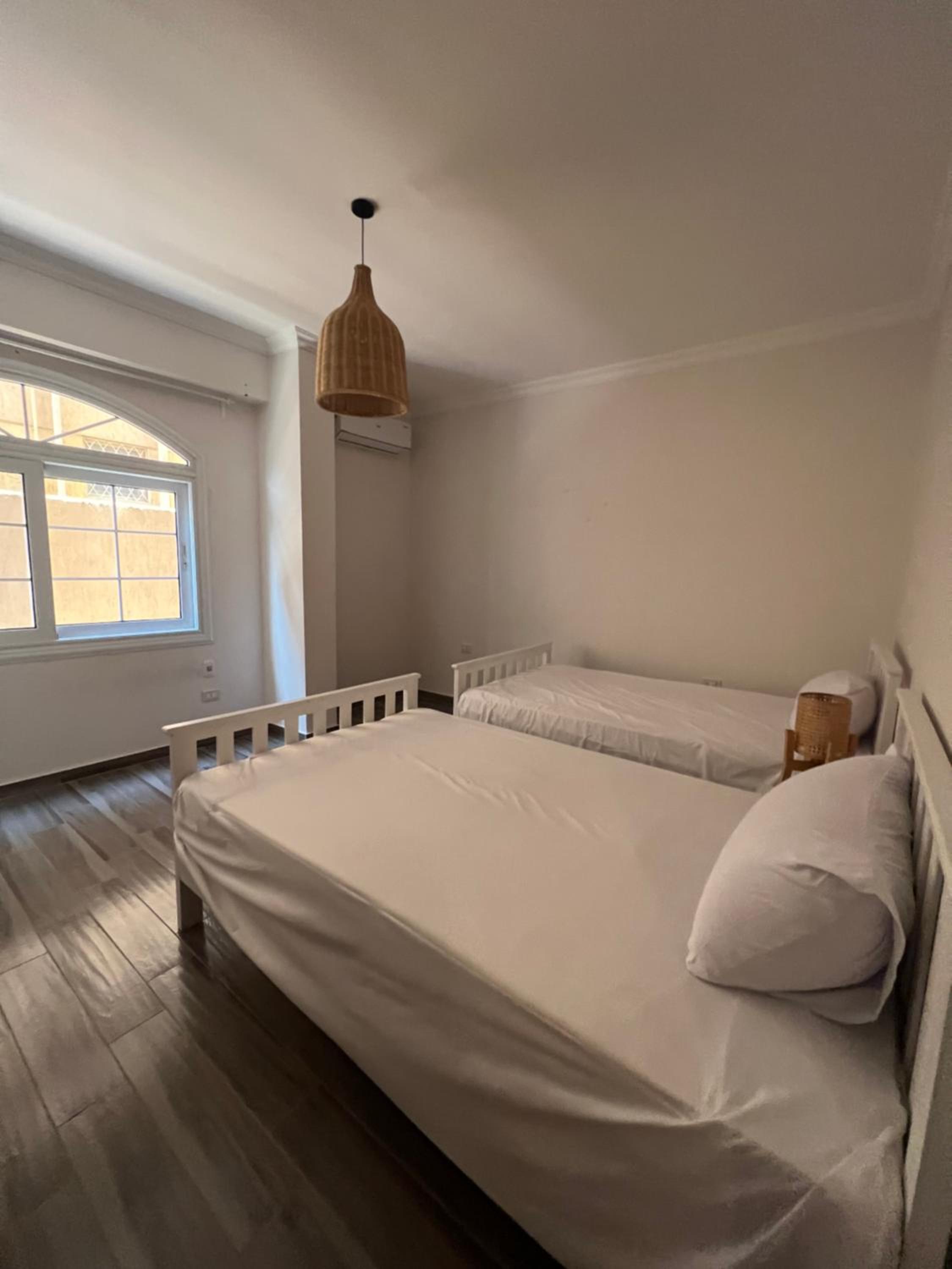 2 Bedrooms Boho Style Ground floor flat